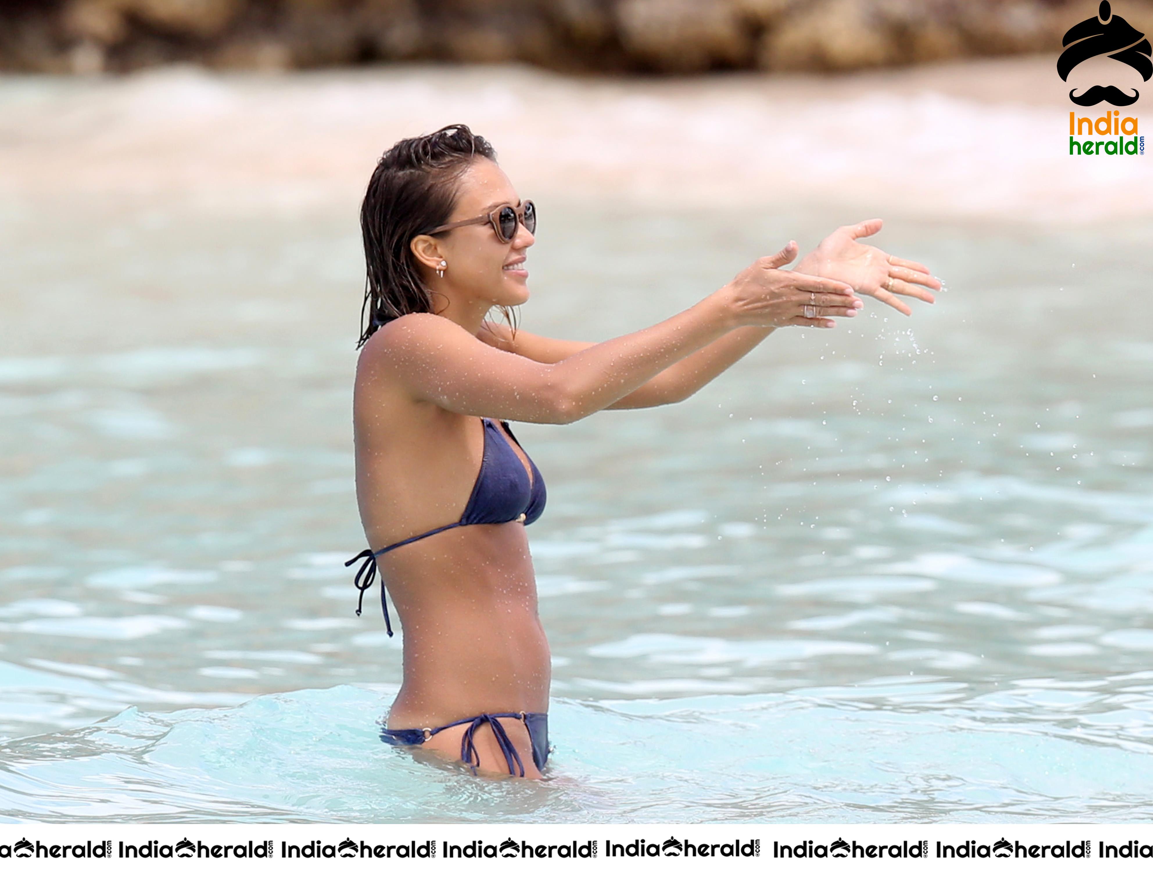 38 Year Old Jessica Alba Spotted In Thin Lace Bikini As Gets Ready For Scuba Diving Set 2