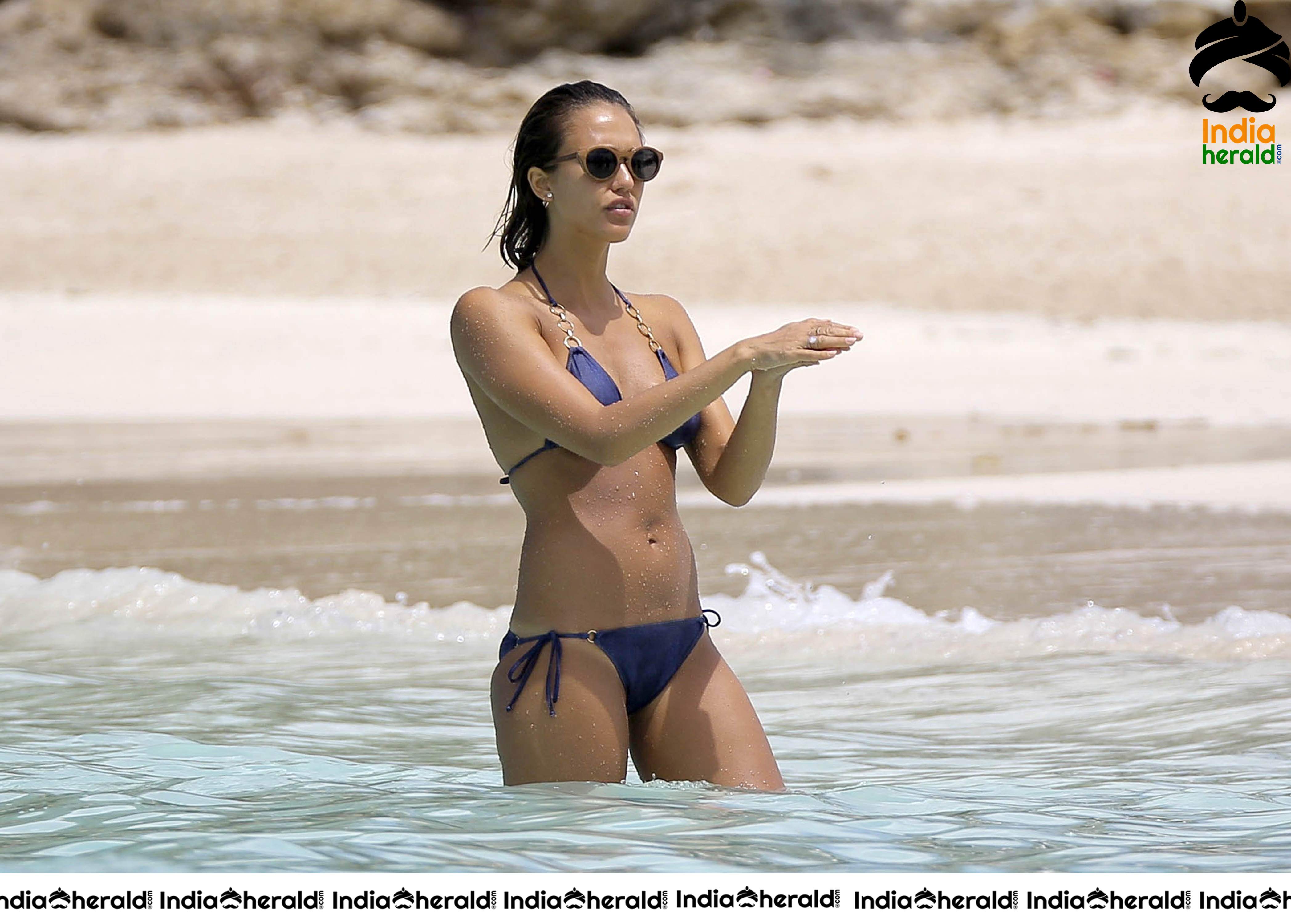 38 Year Old Jessica Alba Spotted In Thin Lace Bikini As Gets Ready For Scuba Diving Set 2