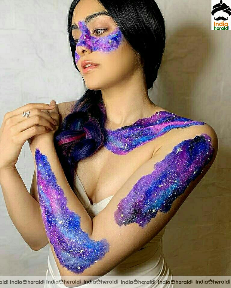 Adah Sharma is too hot to handle in this weird and sexy dress