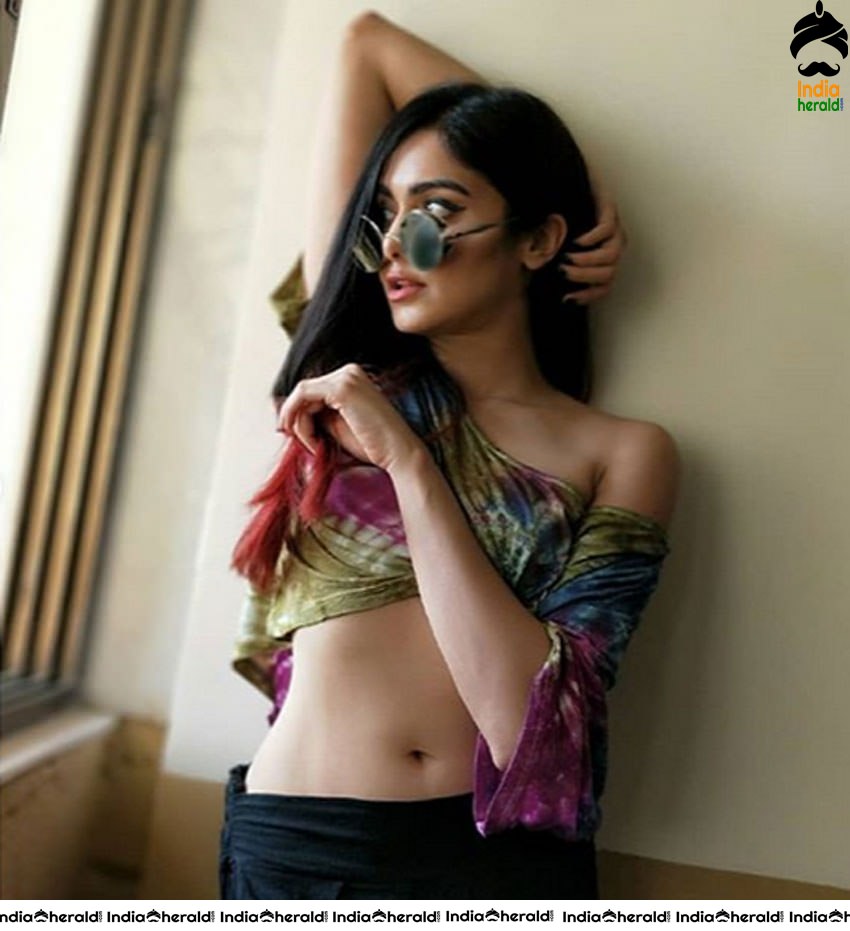 Adah Sharma Latest Hot Exposing Photos Collection to spice up your mood Set 1
