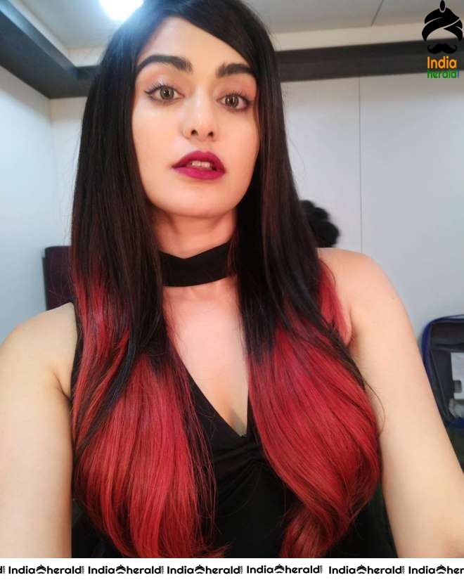 Adah Sharma Latest Hot Exposing Photos Collection to spice up your mood Set 4