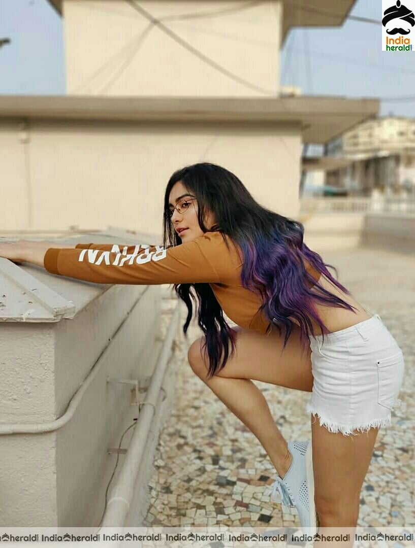 Adah Sharma Shows Her Sexy Waist and Navel In These Photos