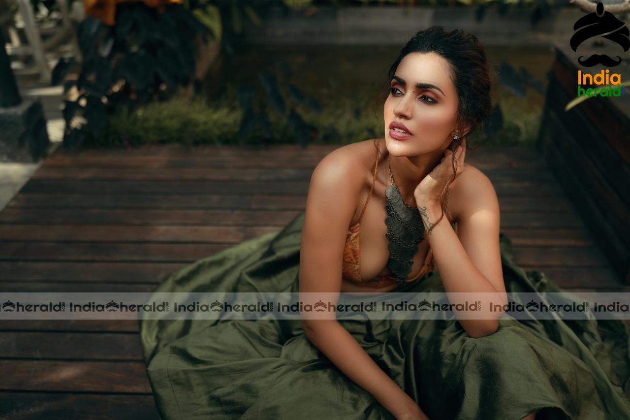 Akshara Gowda Exposing her Top Beauty in Latest Shoot