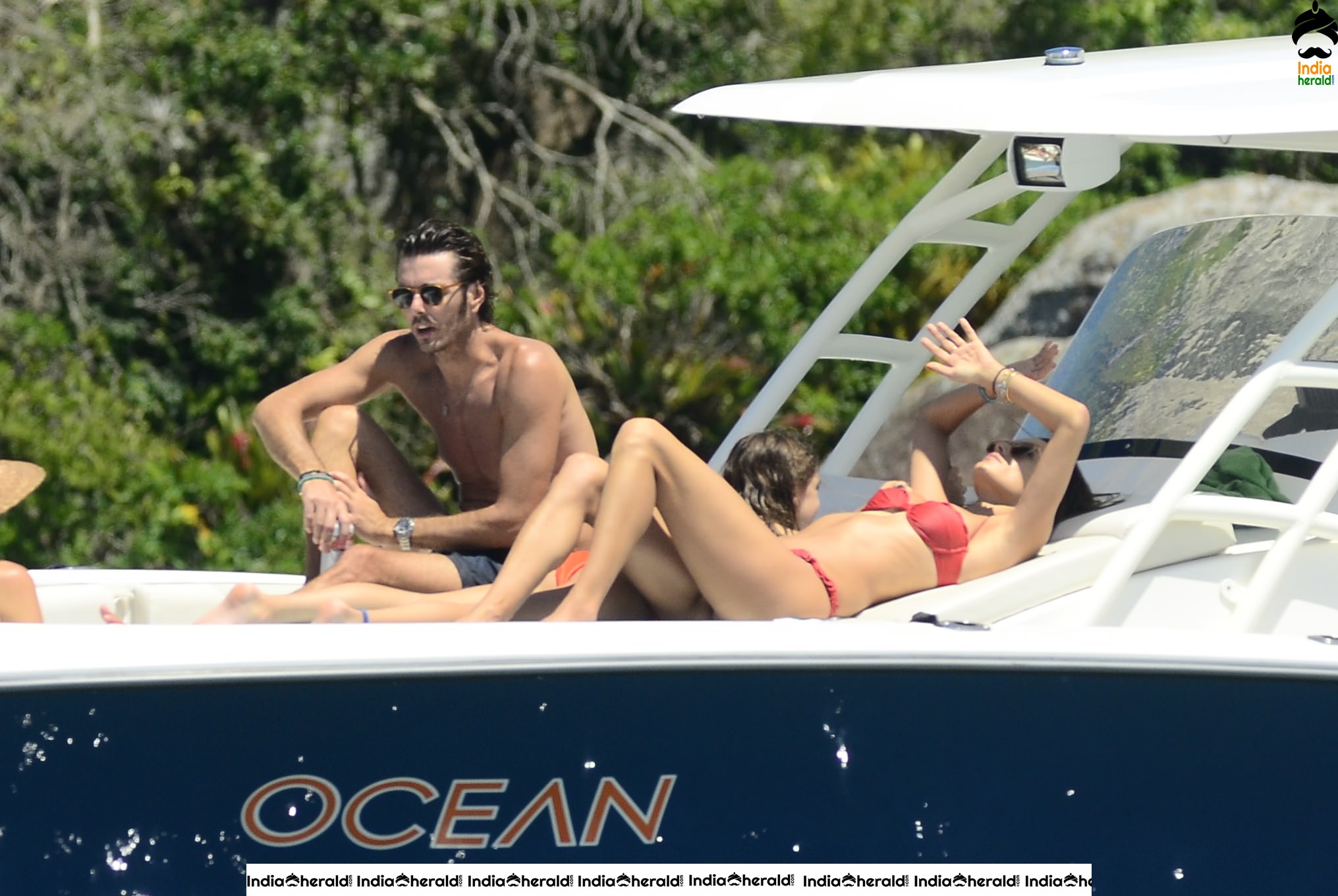 Alessandra Ambrosio caught in String Bikini while enjoying in Luxury Yacht Set 2
