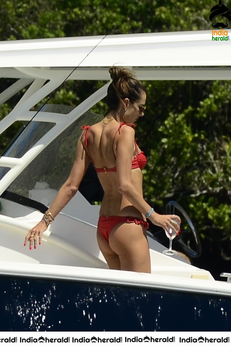 Alessandra Ambrosio caught in String Bikini while enjoying in Luxury Yacht Set 3