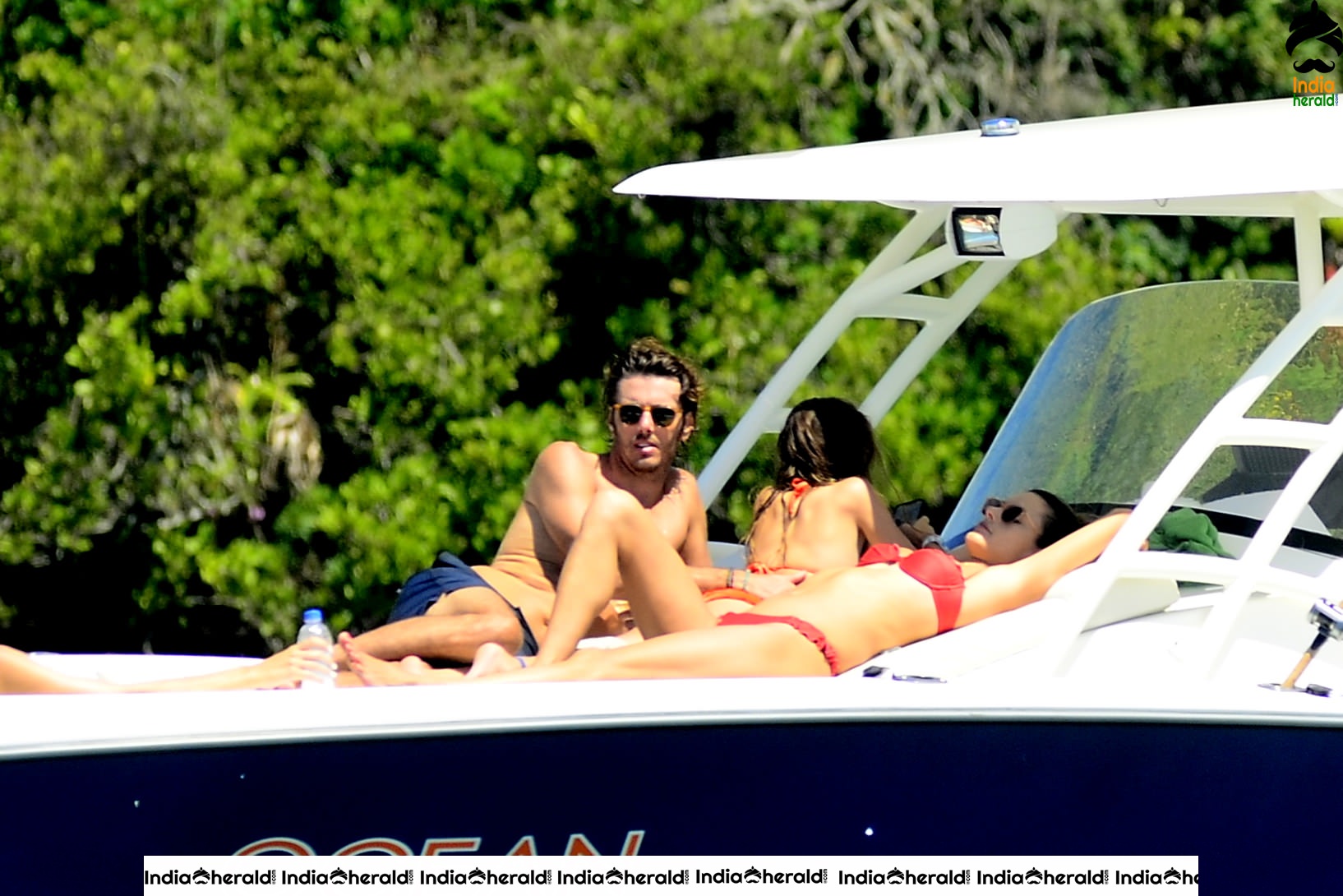 Alessandra Ambrosio caught in String Bikini while enjoying in Luxury Yacht Set 3