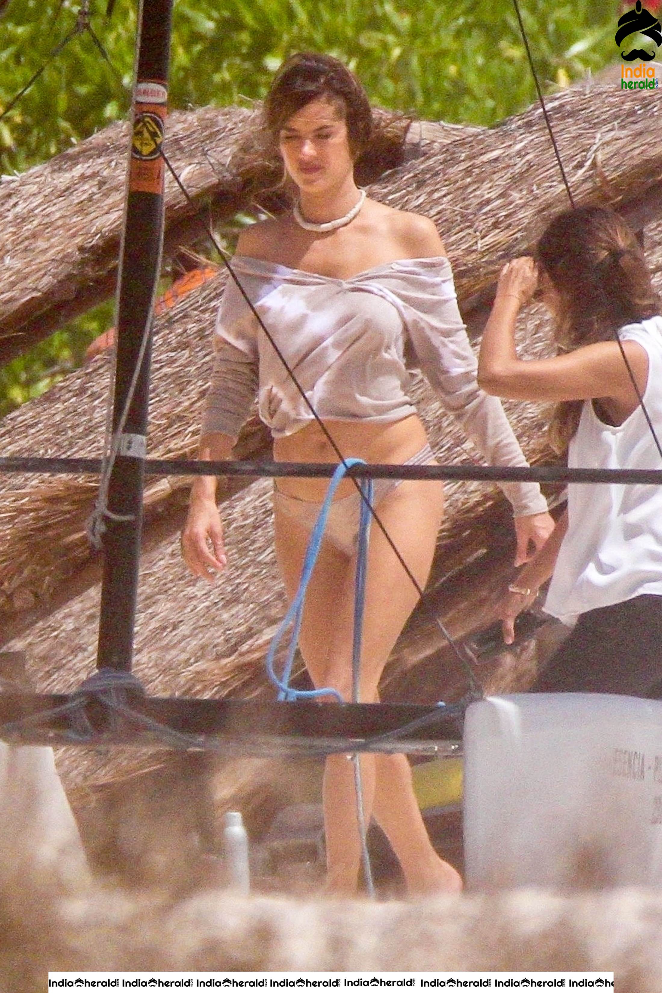 Alessandra Ambrosio hits the beach for a bikini photoshoot in Tulum Set 2