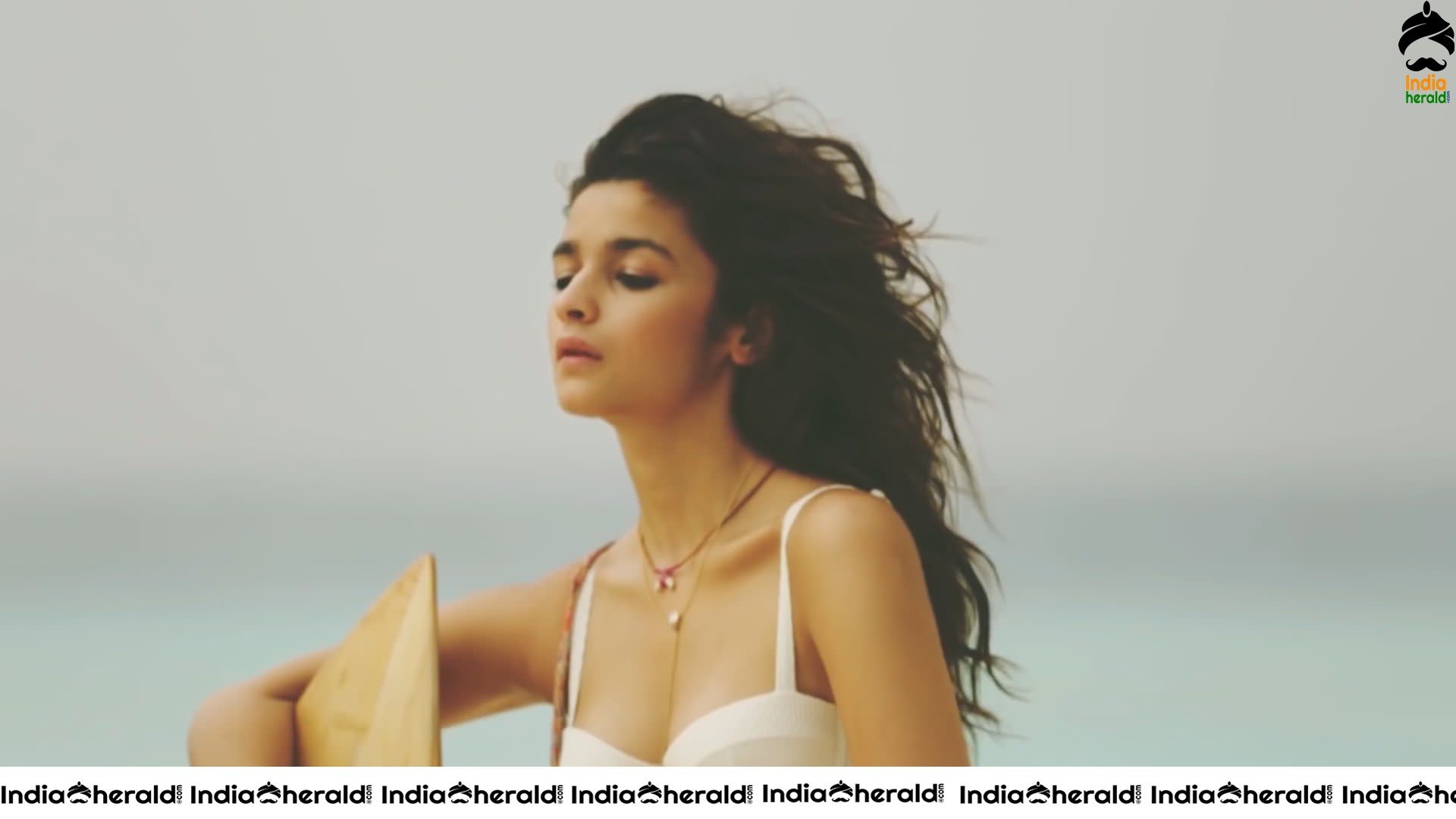 Alia Bhatt Sensuous and Hot Photoshoot clicks in Bikini by Beach Side Set 2