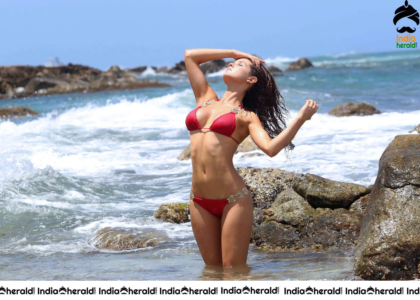 Amanda Cerny Bikini Photoshoot in Aruba Set 2