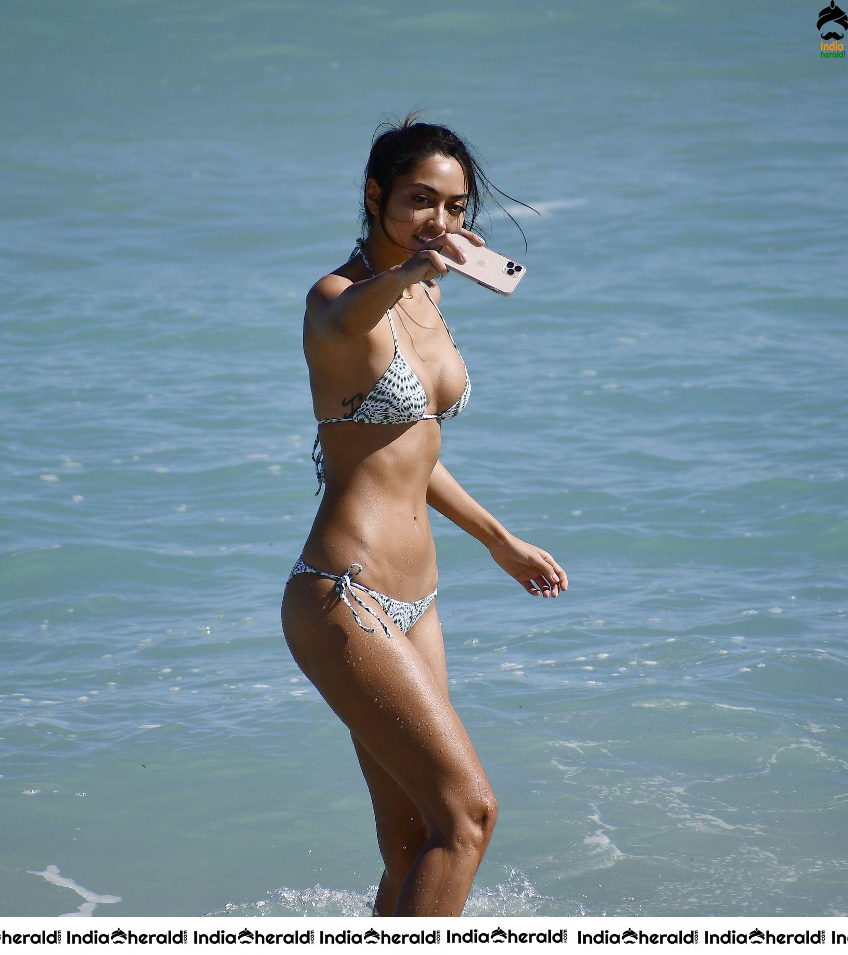 Ambra Gutierrez spotted frolicking in water with a friend in Miami Set 1