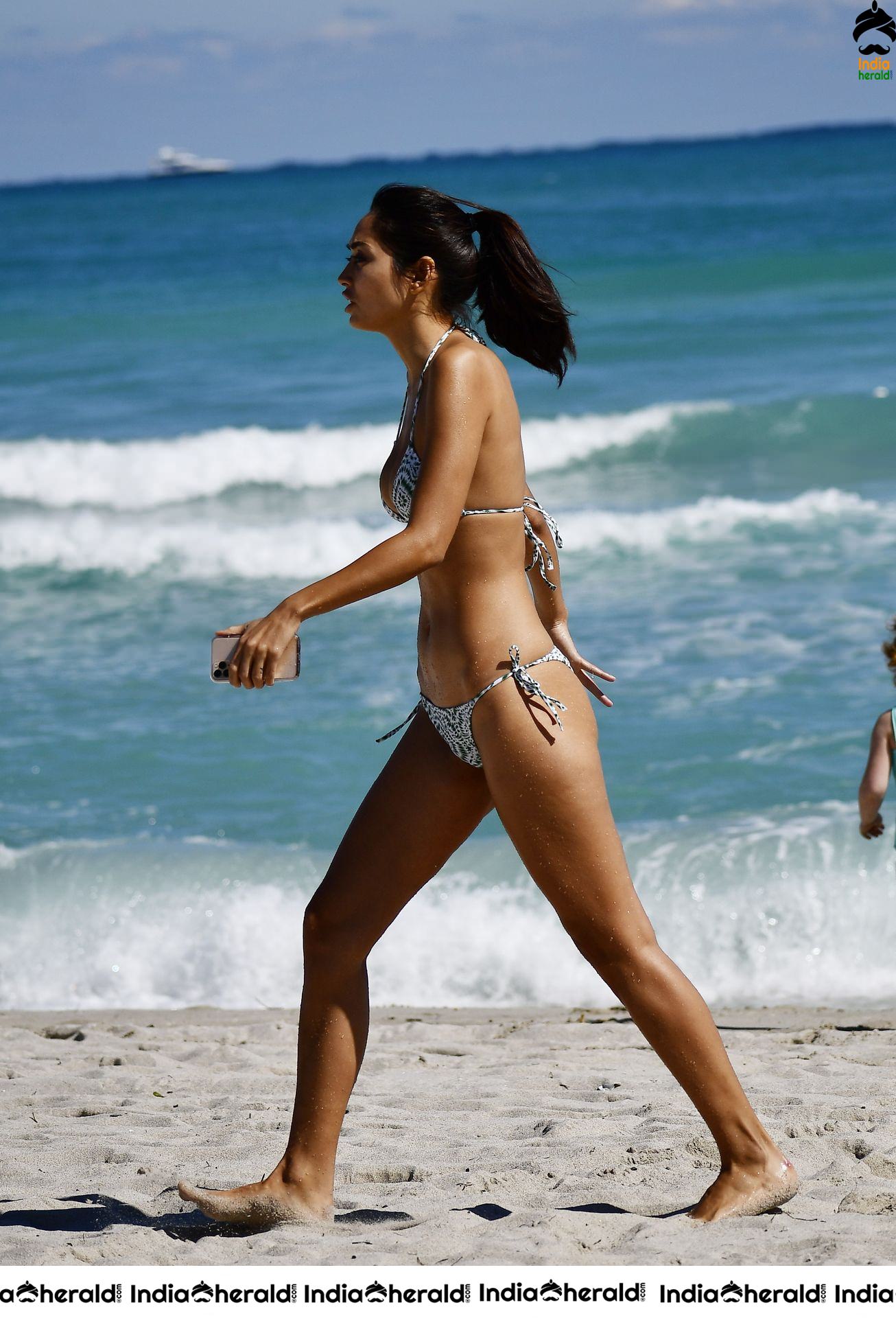 Ambra Gutierrez spotted frolicking in water with a friend in Miami Set 1