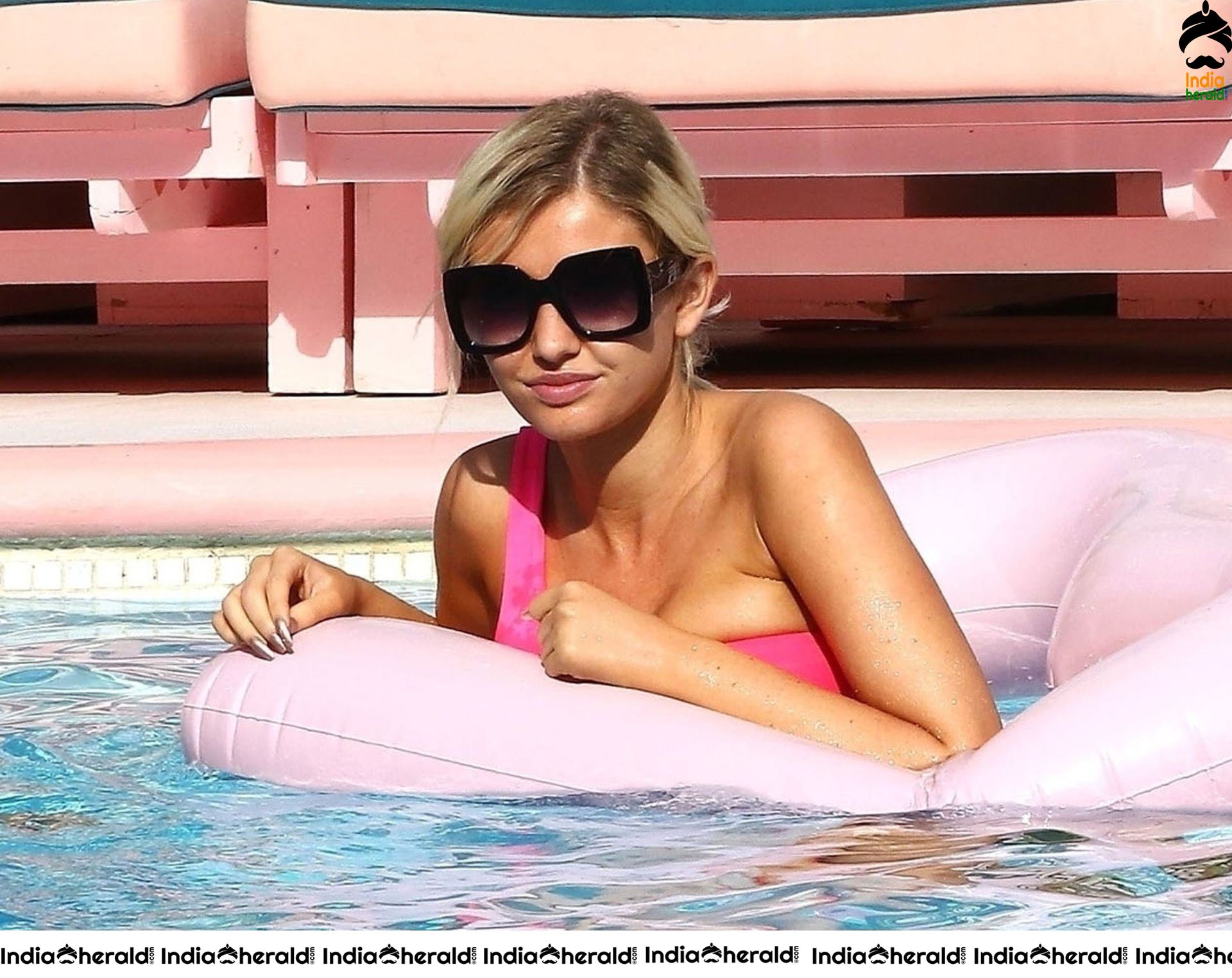 Amy Hart shows off her sultry physique out in the island of Ibiza Set 1