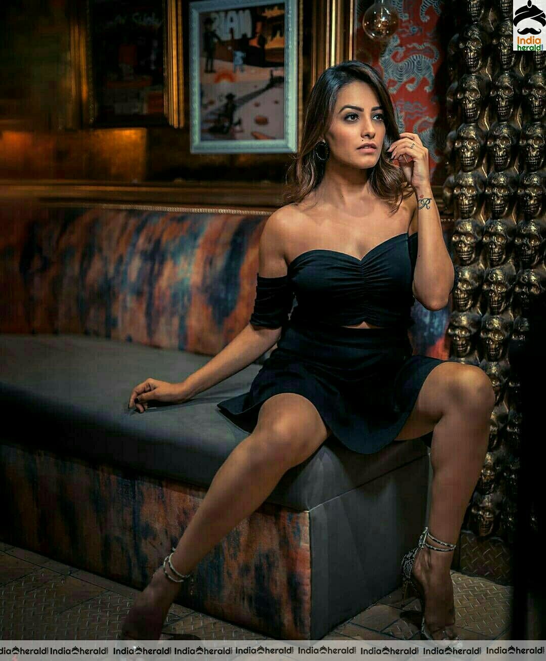 Anita Hassanandani Hot Compilation Stills