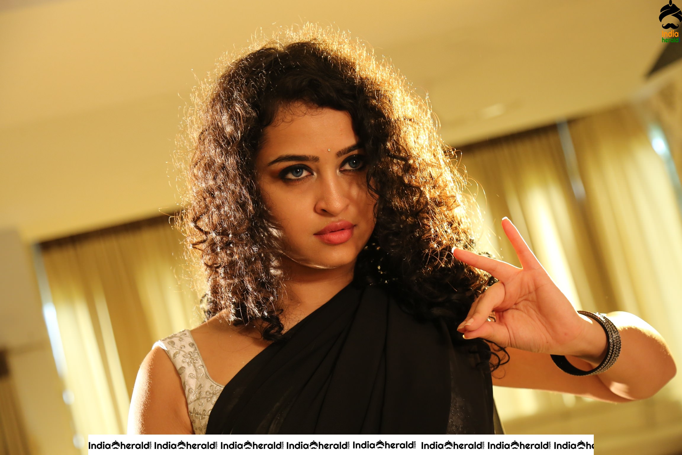 Anketa Maharana Glamour Stills at Oollala Oollalaa Movie Stills Set 1