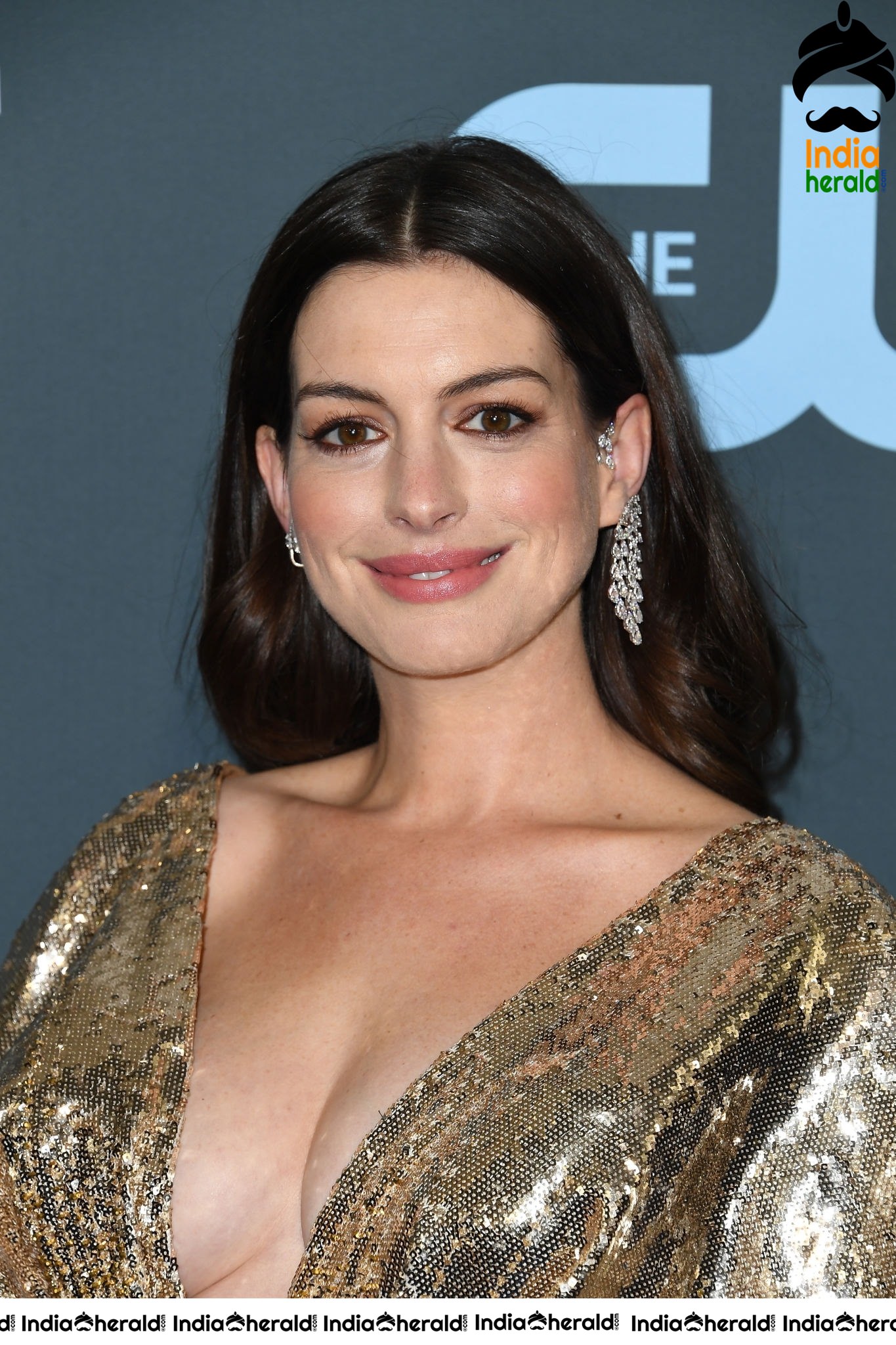 Anne Hathaway at 25th Annual Critics Choice Awards Set 1
