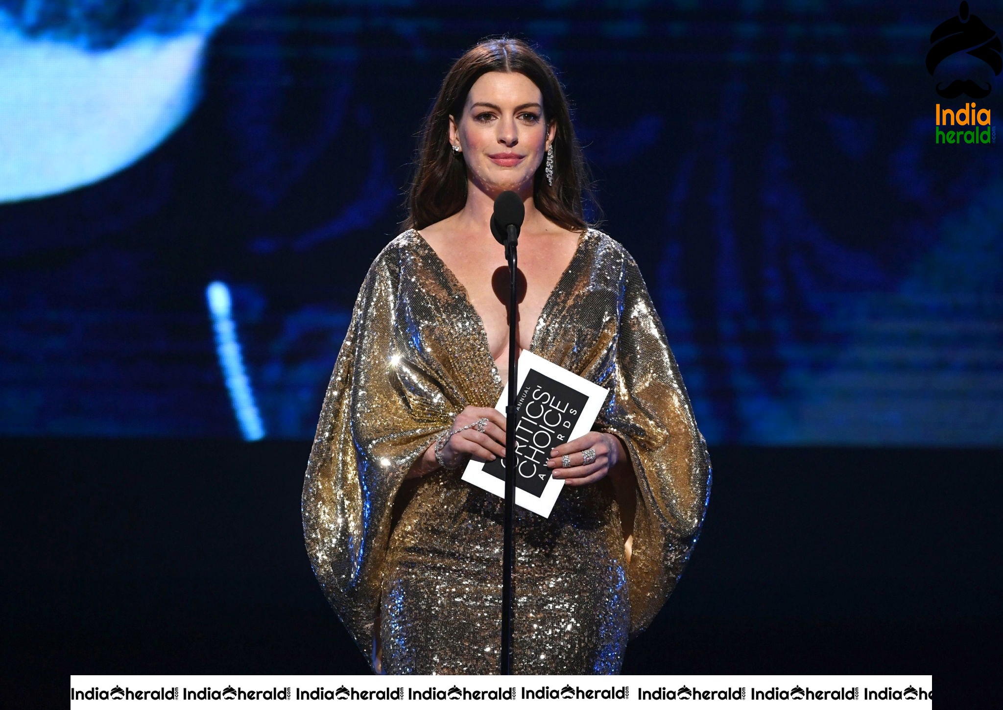 Anne Hathaway at 25th Annual Critics Choice Awards Set 2