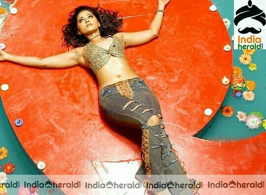 Anushka Unseen Hottest Vintage Photos Which Will Tempt Your Desires