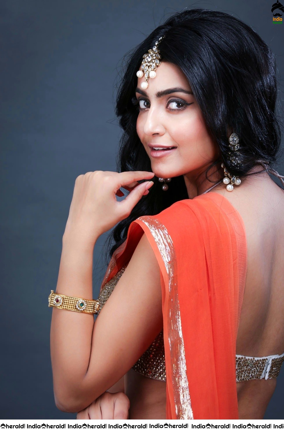 Avantika Mishra Sizzling Hot and Sexiest Photoshoot in Saree which will tempt your Mood