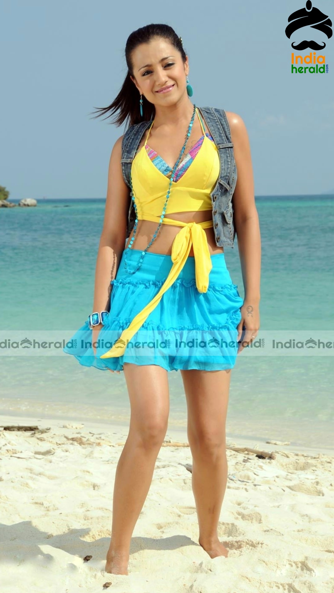 Beach Babe Trisha Hot Vintage Clicks in Yellow Bikini Set 2