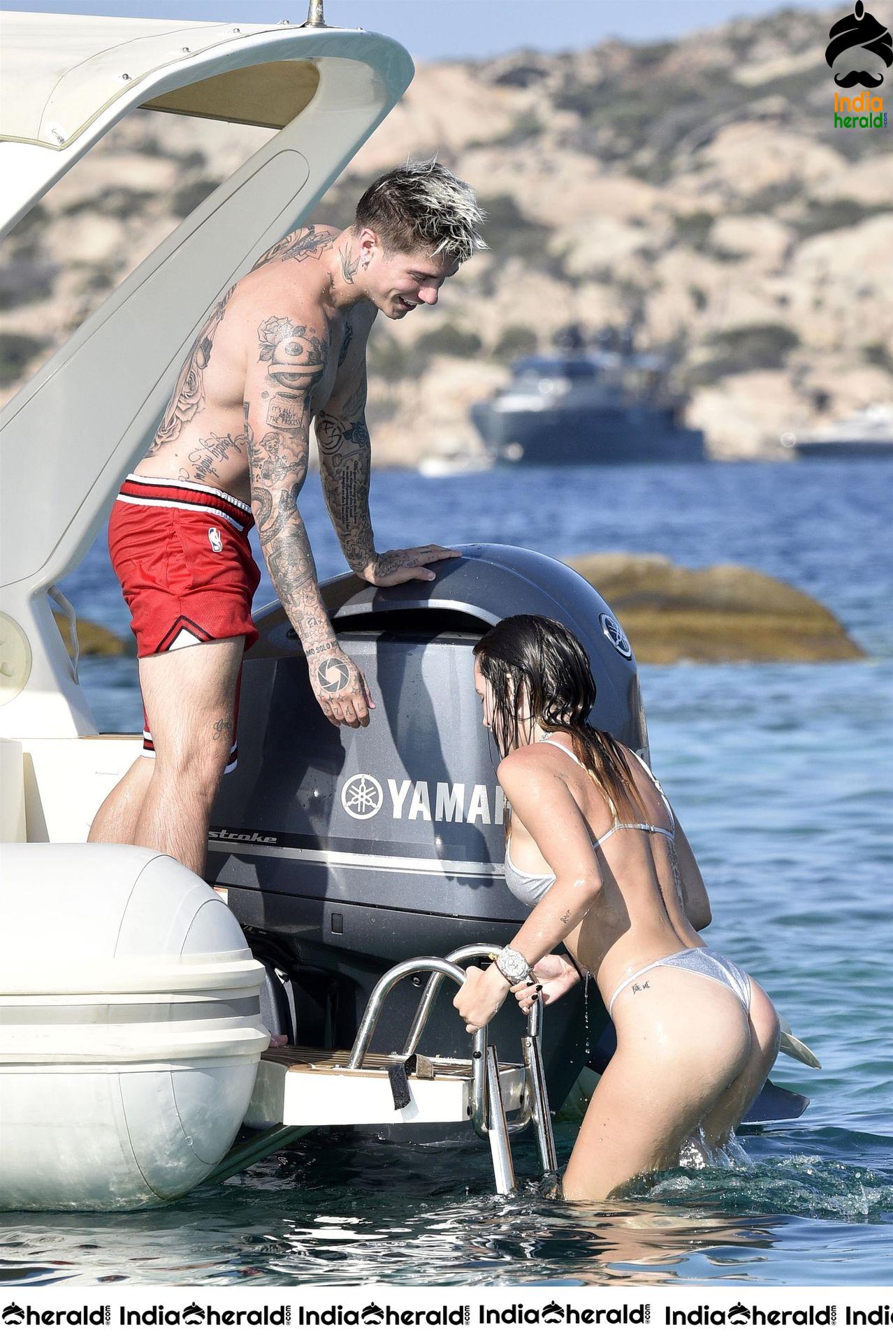 Bella Thorne Caught Red Hot in Bikini when she enjoys holidays in Greece Set 1