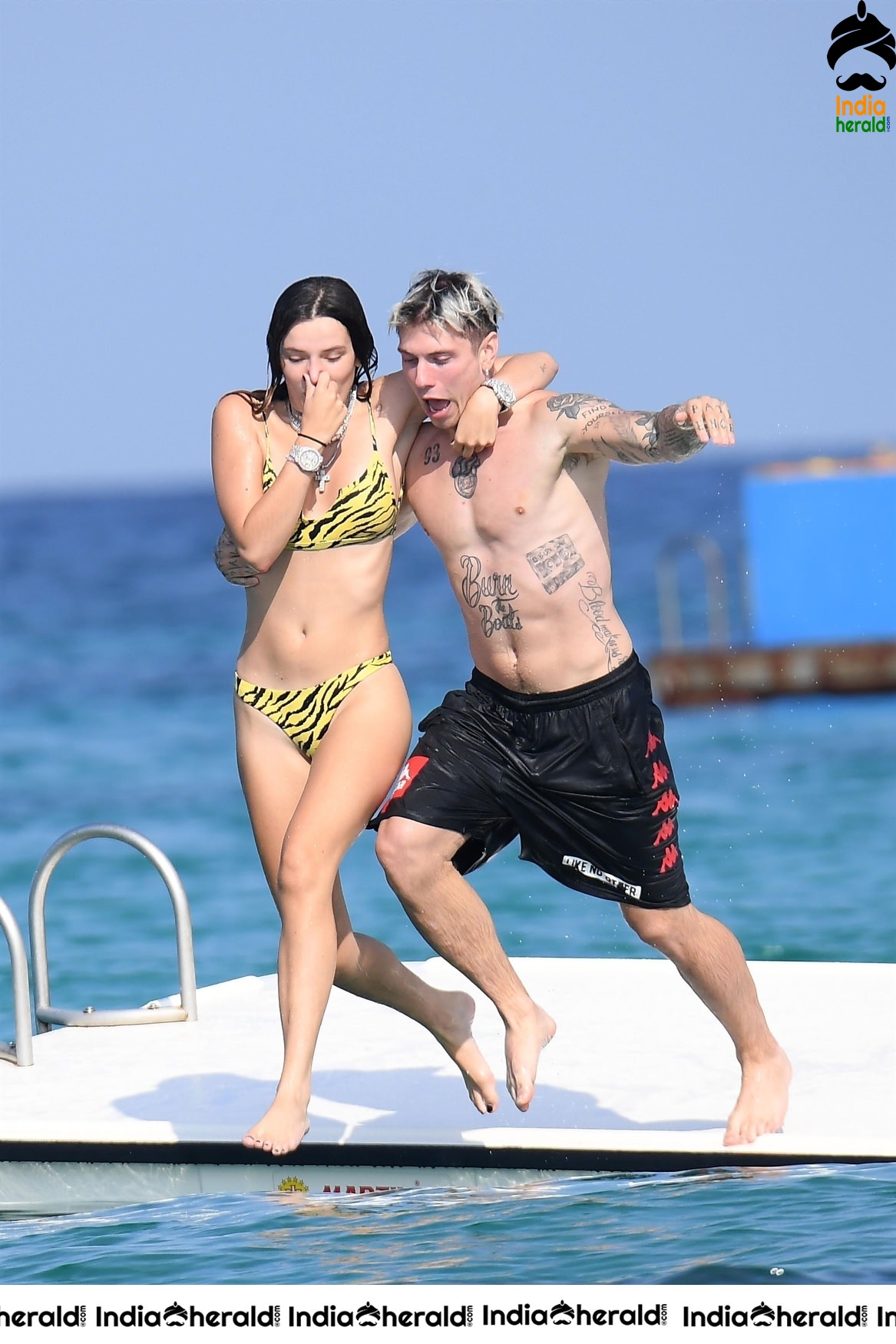 Bella Thorne exposing in Bikini and enjoys with her Boyfriend