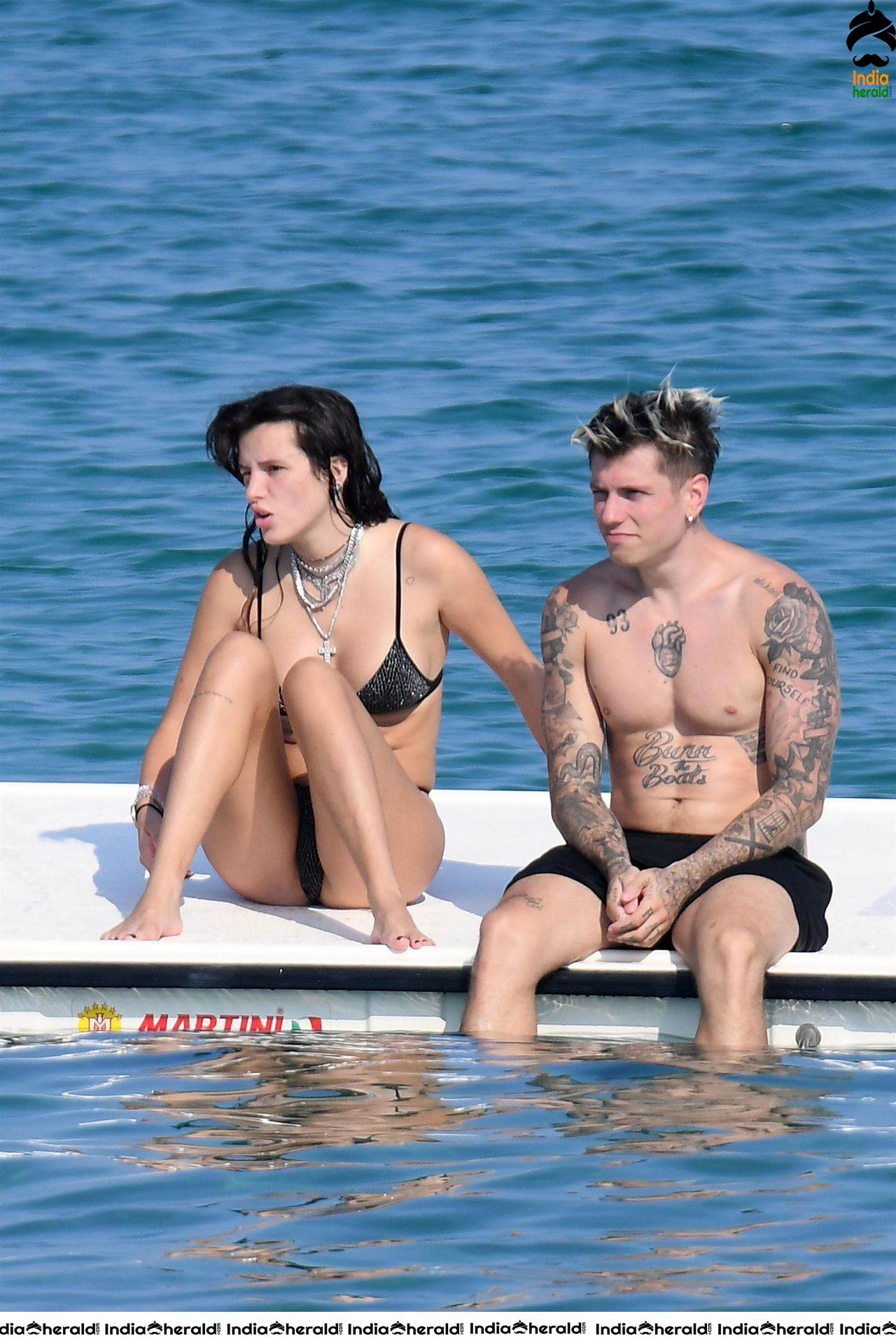 Bella Thorne in Black Lace Bikini Exposing and Enjoying with Boyfriend in Beach Set 1