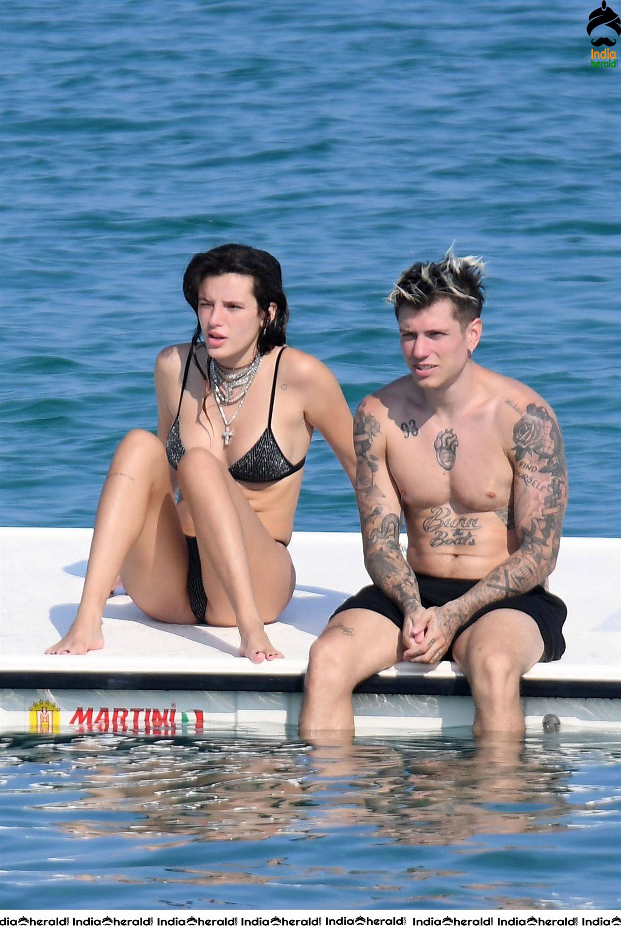 Bella Thorne in Black Lace Bikini Exposing and Enjoying with Boyfriend in Beach Set 2