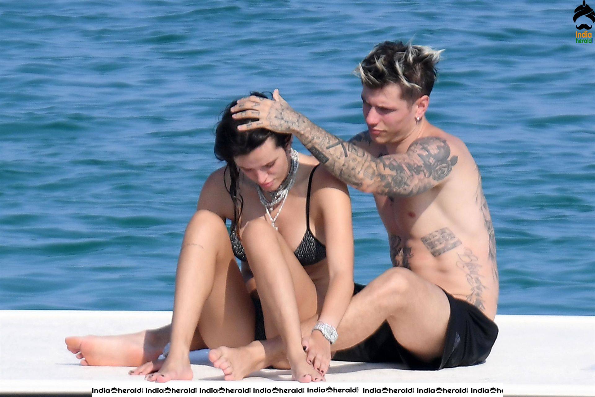 Bella Thorne in Black Lace Bikini Exposing and Enjoying with Boyfriend in Beach Set 2