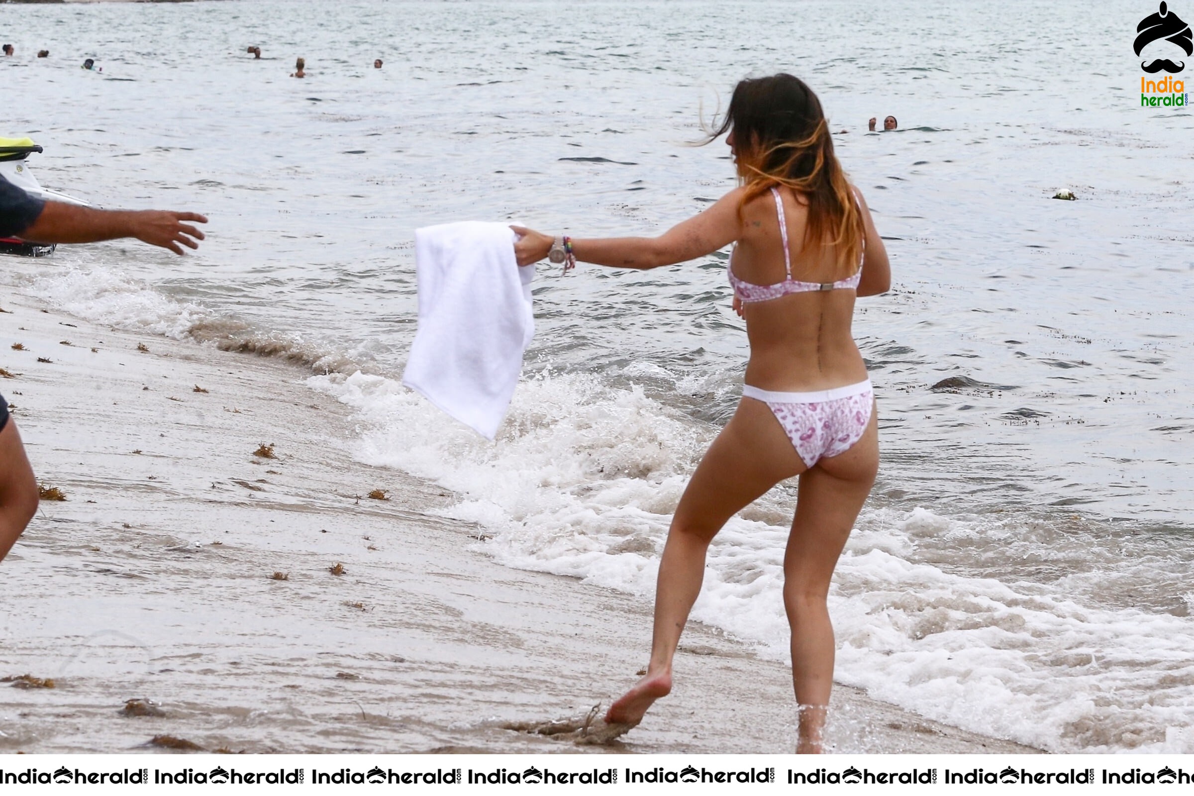 Bella Thorne Latest Hot Bikini Photos at Miami Beach Set 3