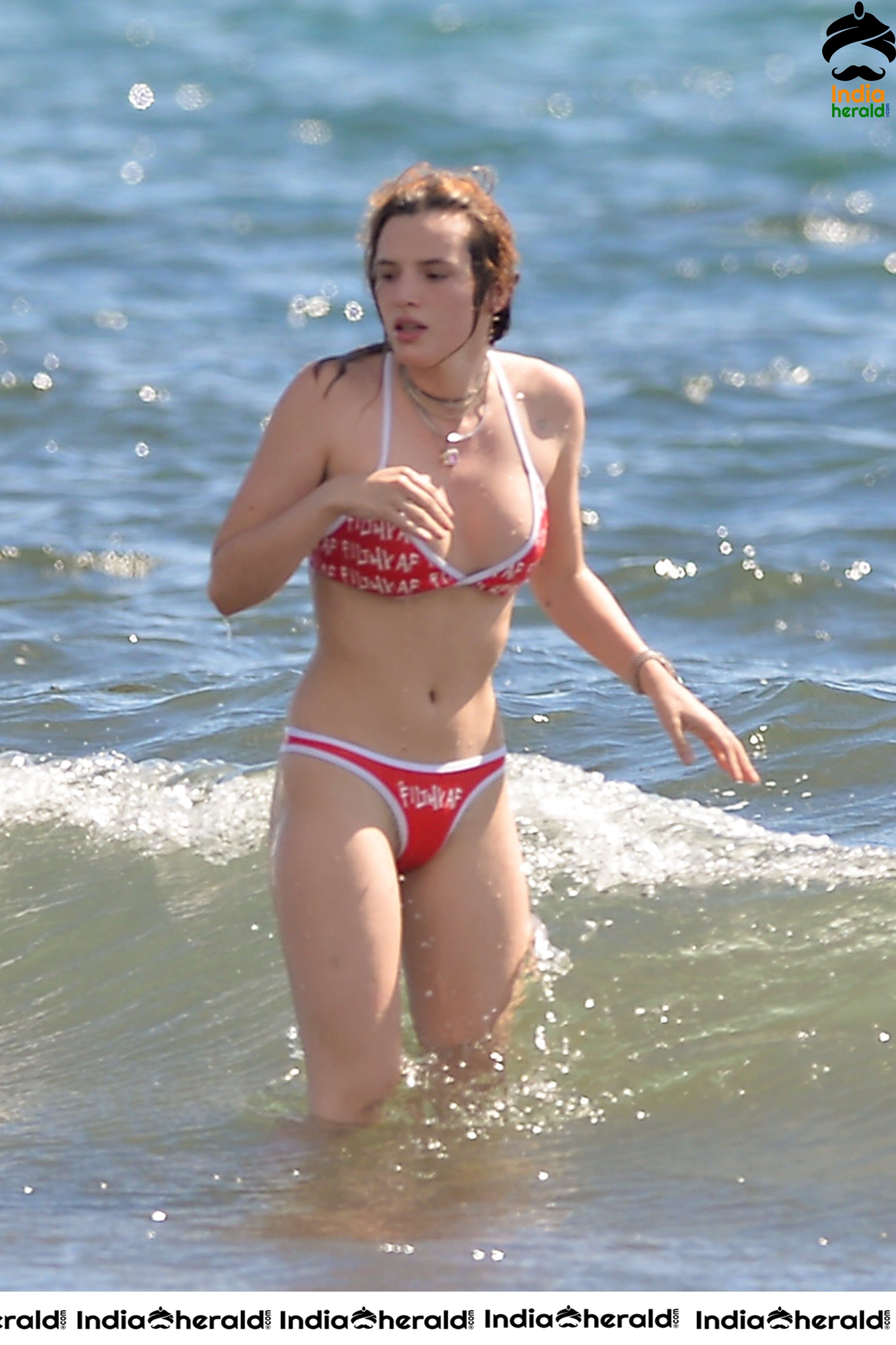 Bella Thorne Wearing a Bikini at a Beach in Hawaii Set 1