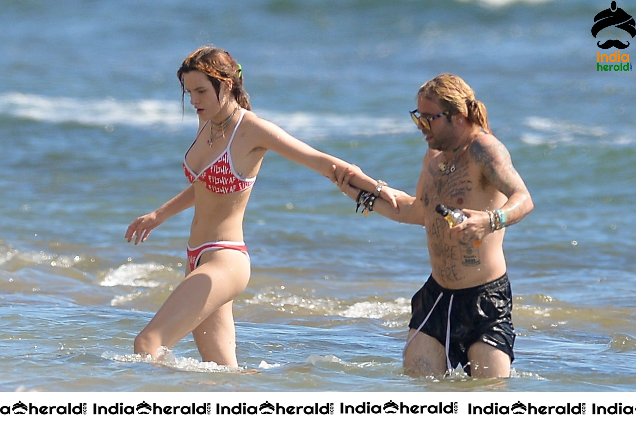 Bella Thorne Wearing a Bikini at a Beach in Hawaii Set 2
