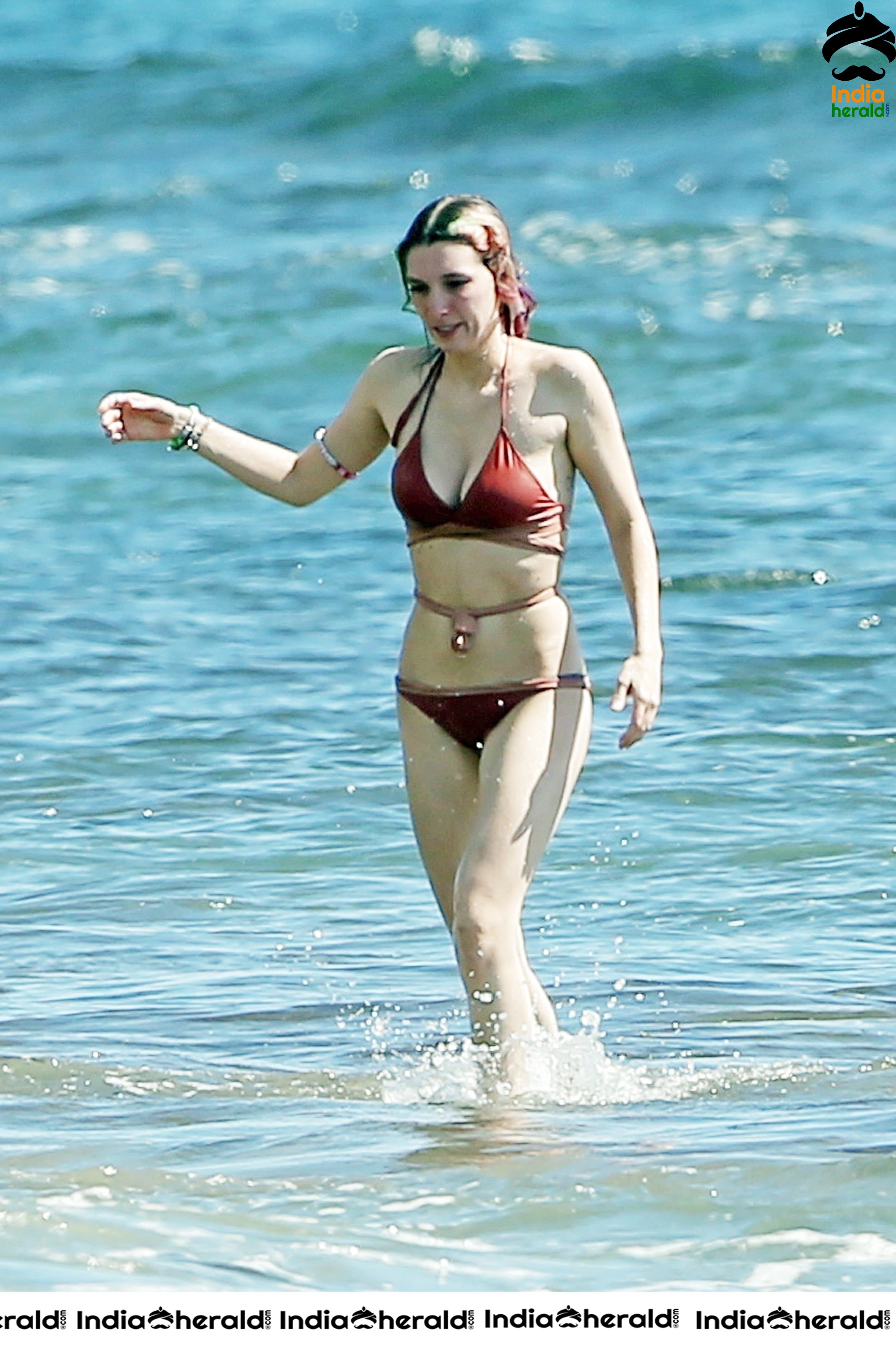Bella Thorne Wearing a Bikini at a Beach in Hawaii Set 2