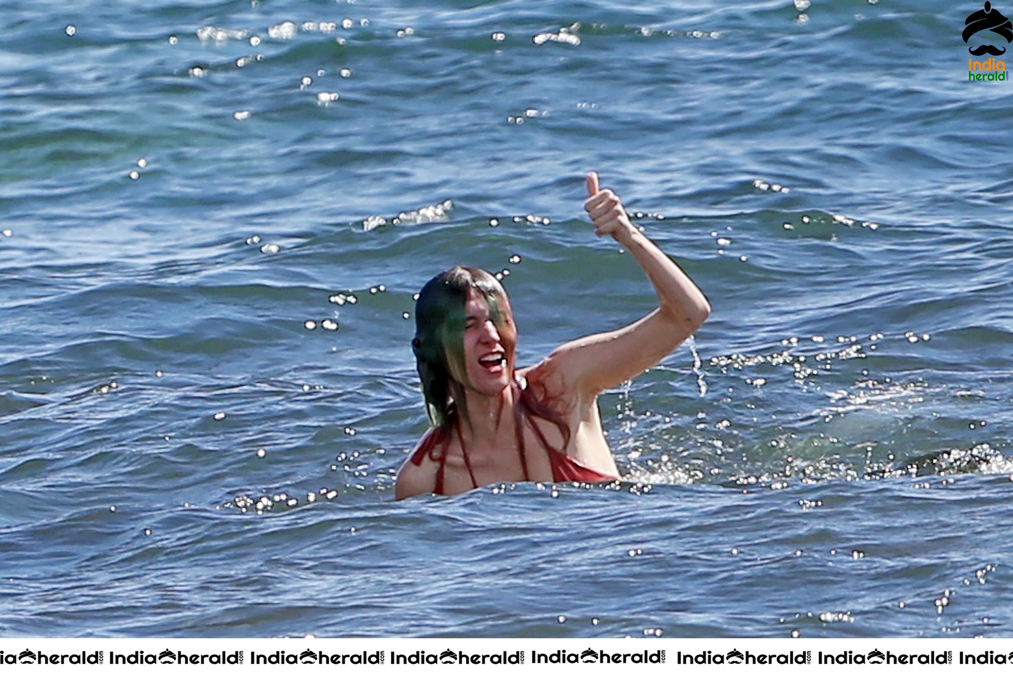 Bella Thorne Wearing a Bikini at a Beach in Hawaii Set 3