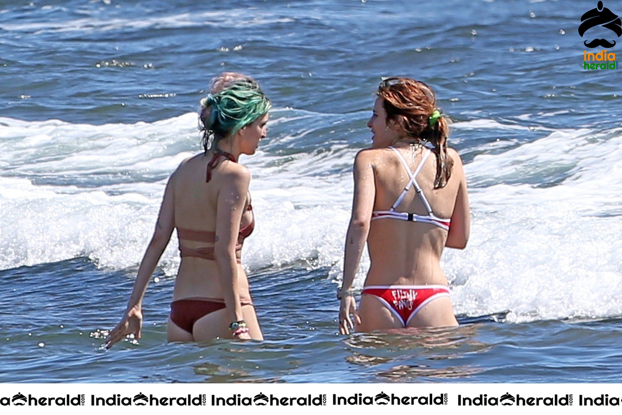 Bella Thorne Wearing a Bikini at a Beach in Hawaii Set 4