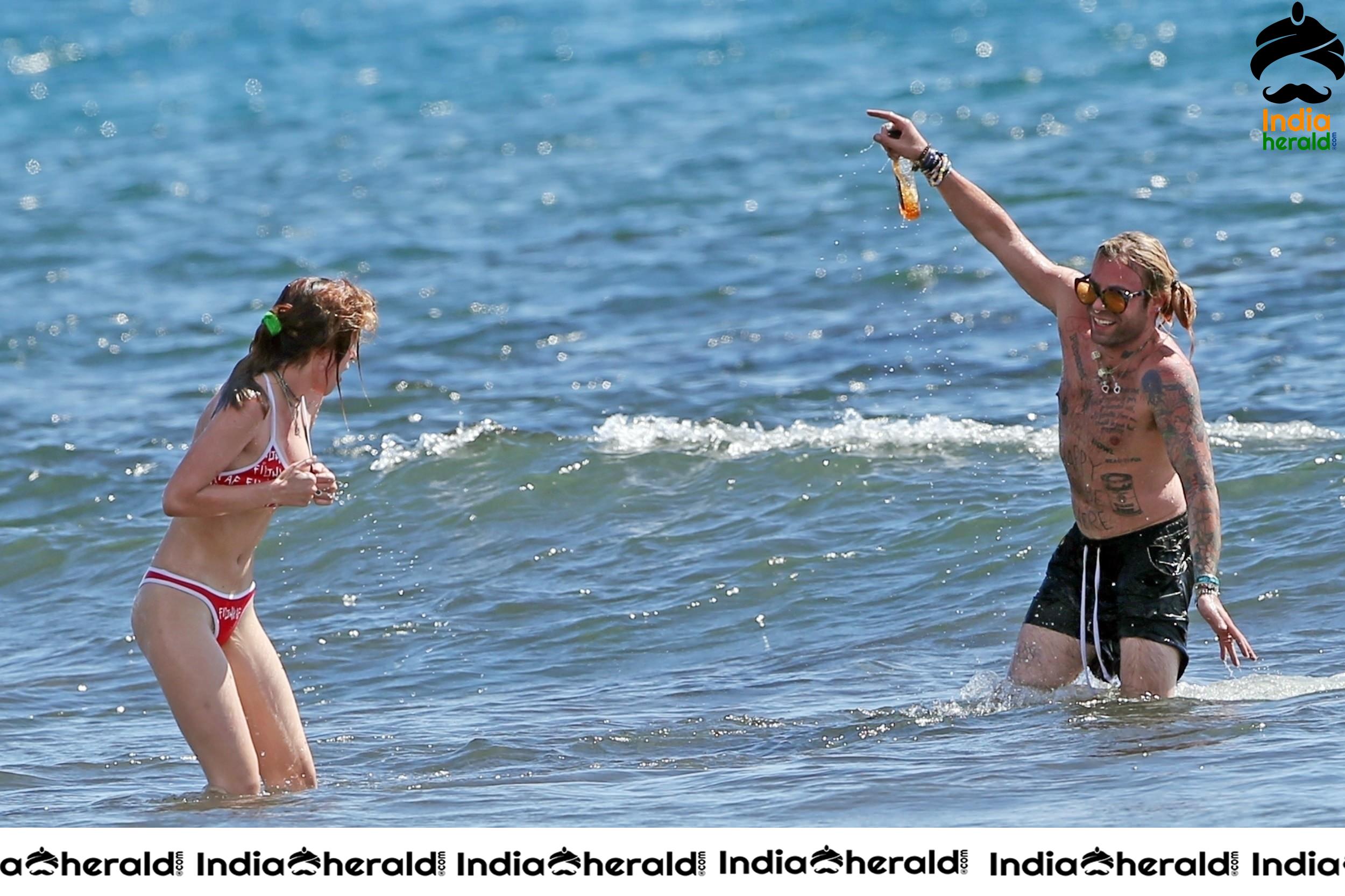 Bella Thorne Wearing a Bikini at a Beach in Hawaii Set 4