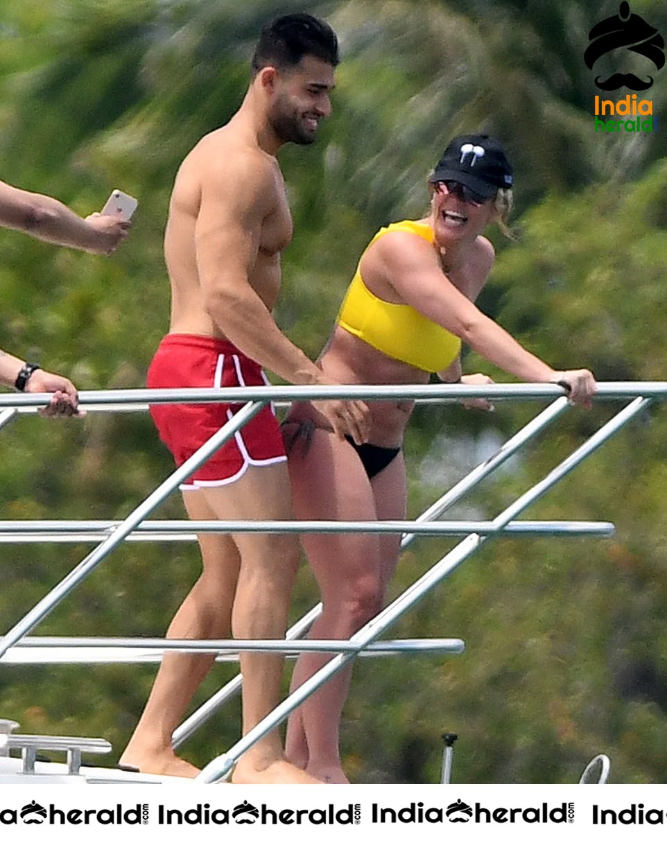 Britney Spears in a Bikini on a Yacht in Miami Set 1