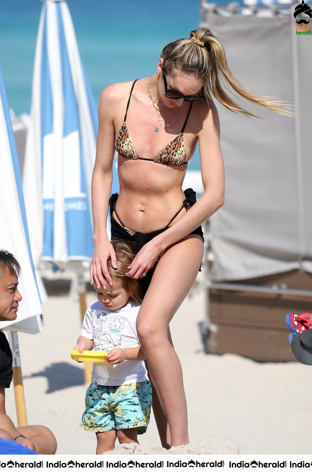 Candice Swanepoel and Lais Ribeiro seen in Bikini on the beach in Miami Set 1