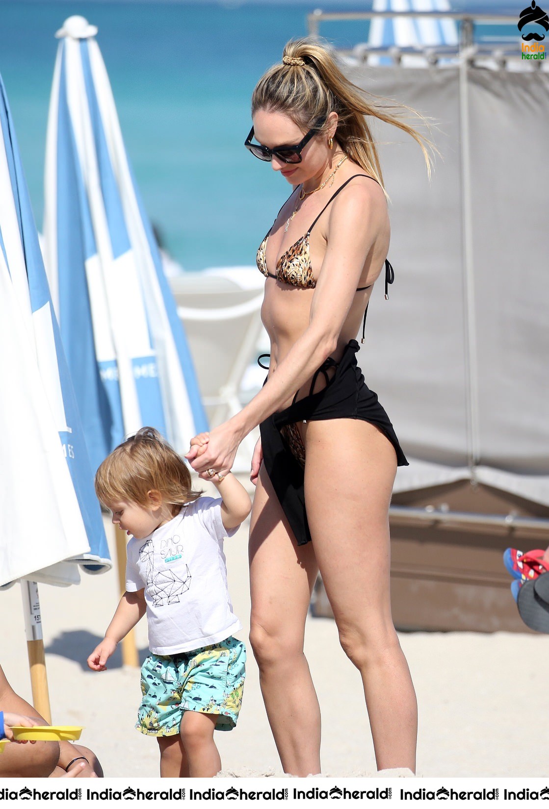 Candice Swanepoel and Lais Ribeiro seen in Bikini on the beach in Miami Set 3