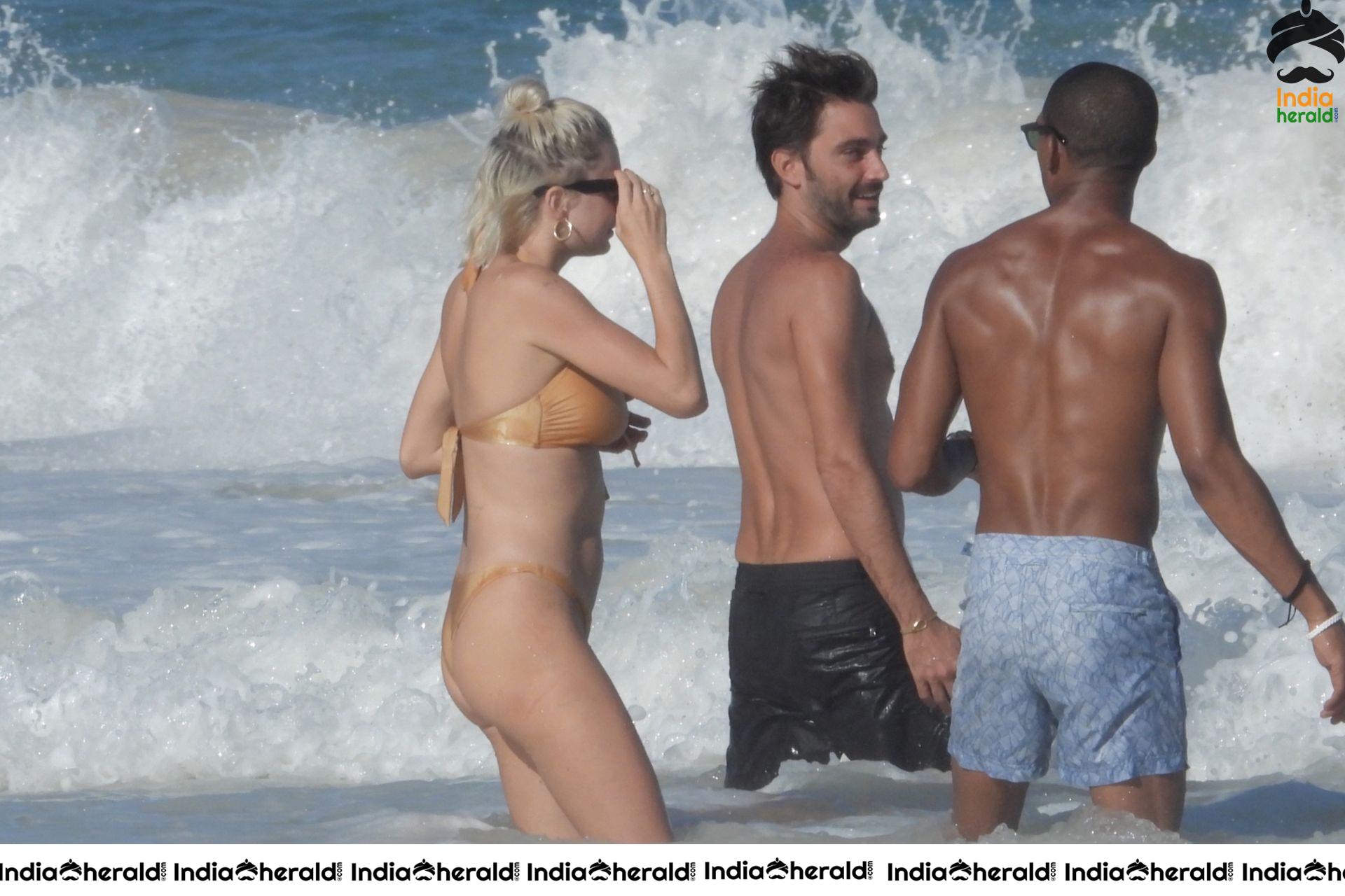 Caroline Vreeland shows off a very thin bikini while on vacation in Tulum Set 1