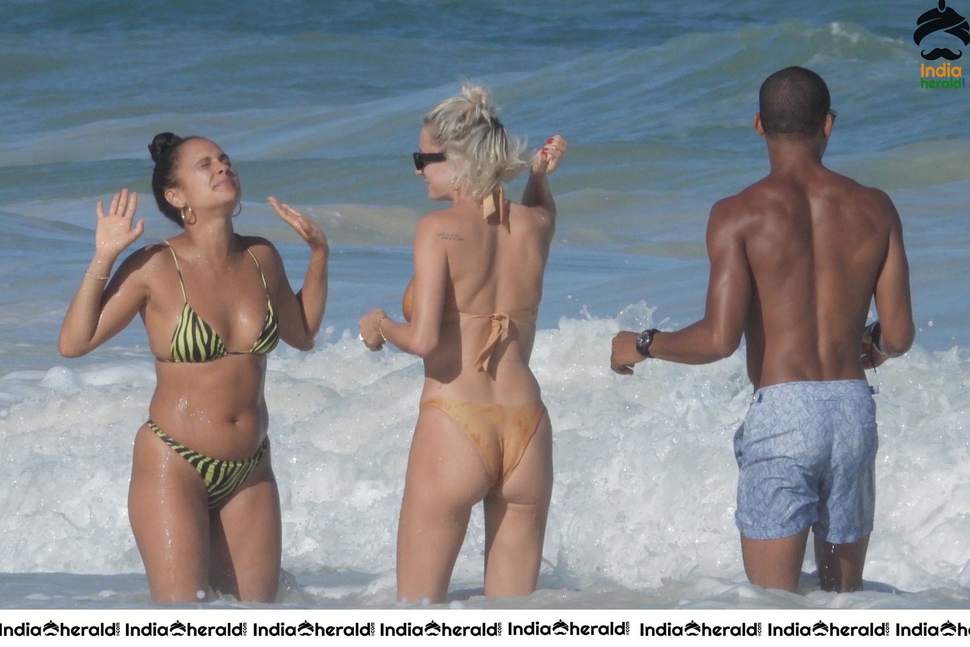 Caroline Vreeland shows off a very thin bikini while on vacation in Tulum Set 1