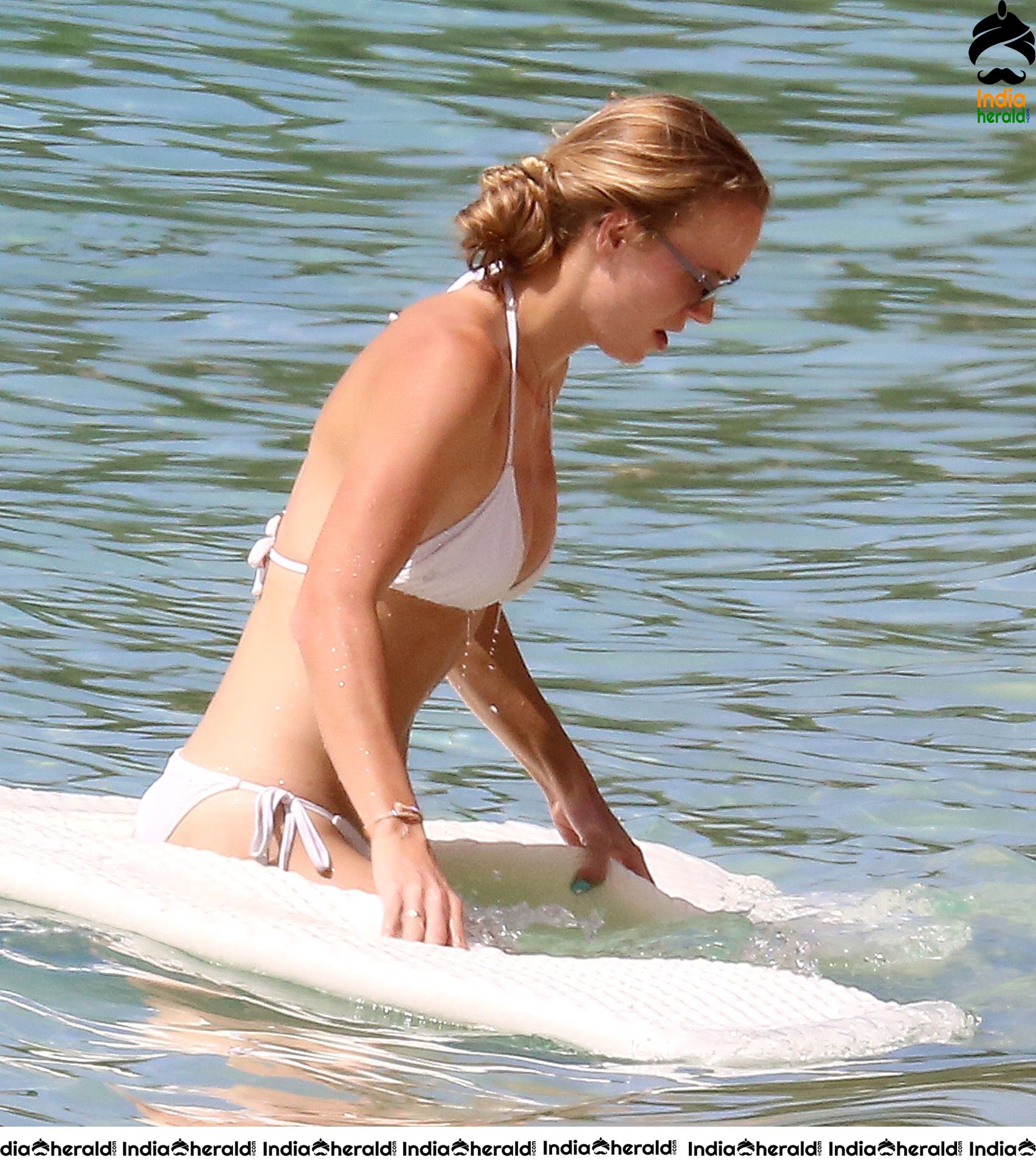 Caroline Wozniacki Enjoying in Bikini at a Beach in Barbados Set 2