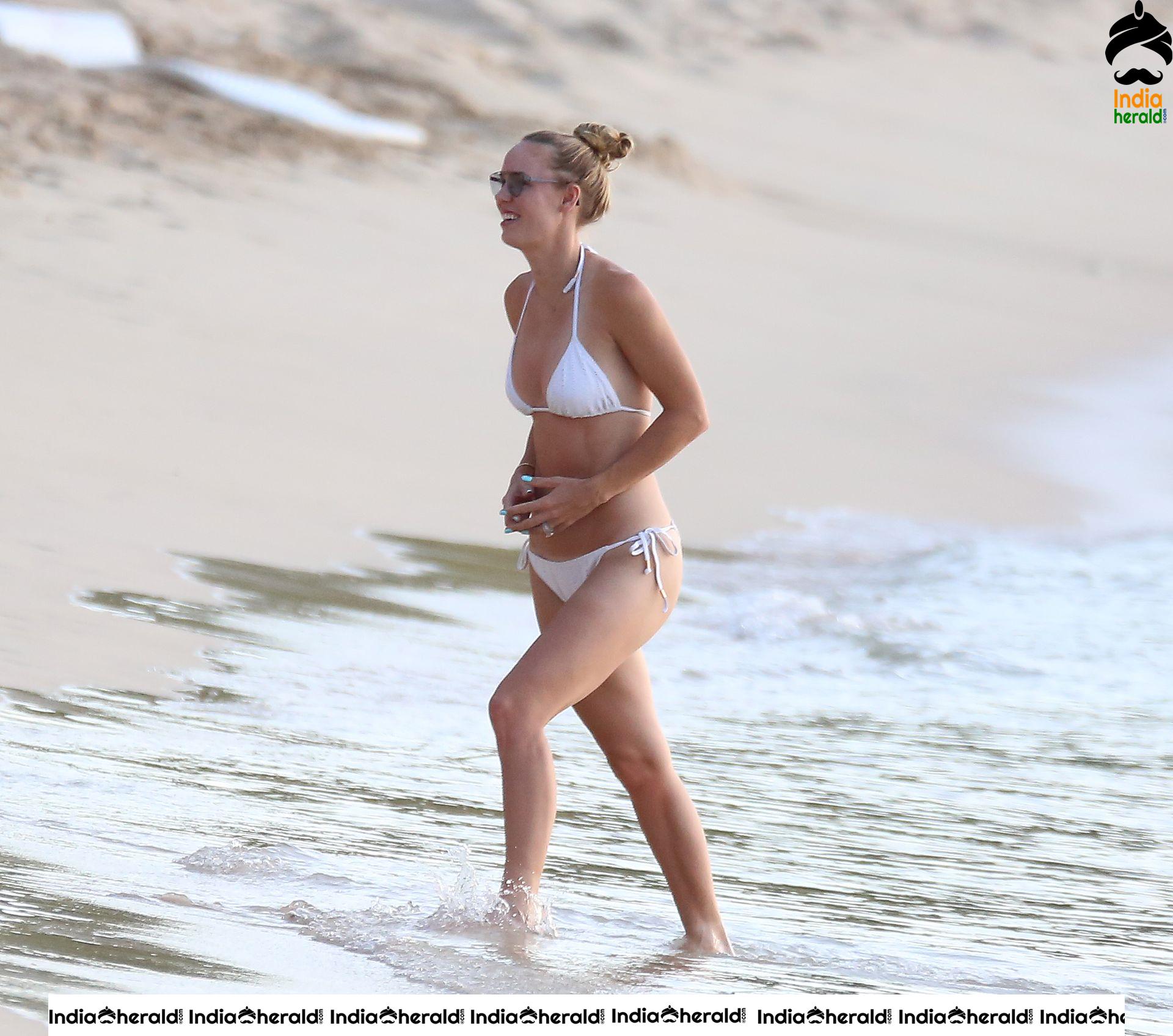 Caroline Wozniacki Enjoying in Bikini at a Beach in Barbados Set 2