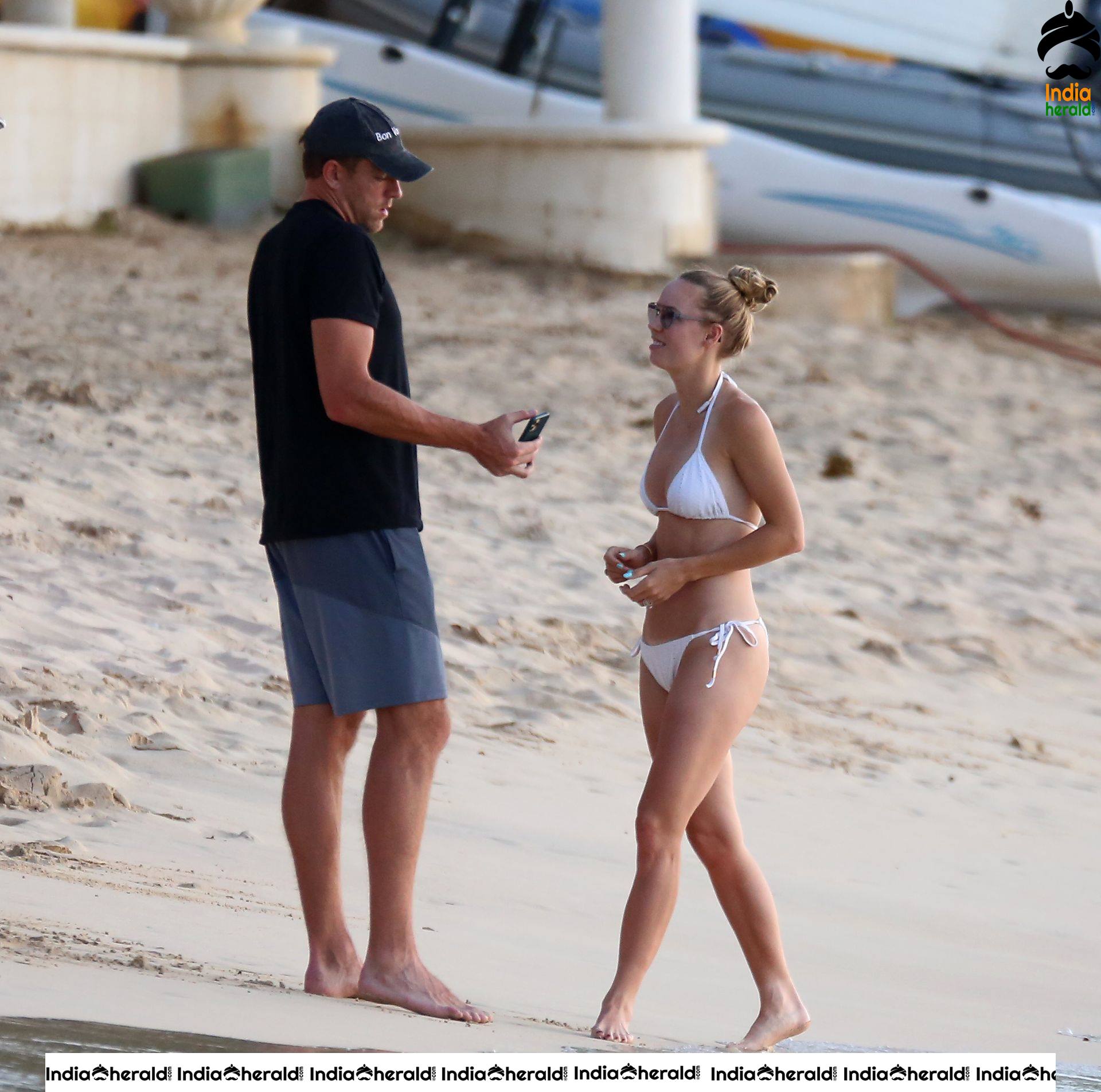 Caroline Wozniacki Enjoying in Bikini at a Beach in Barbados Set 2