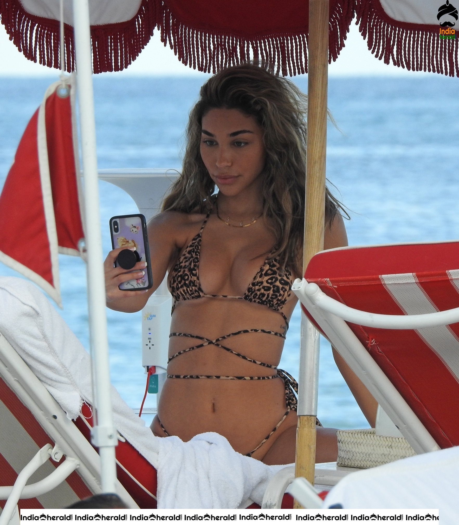 Chantel Jeffries spotted in a sexy lingerie on the beach in Miami