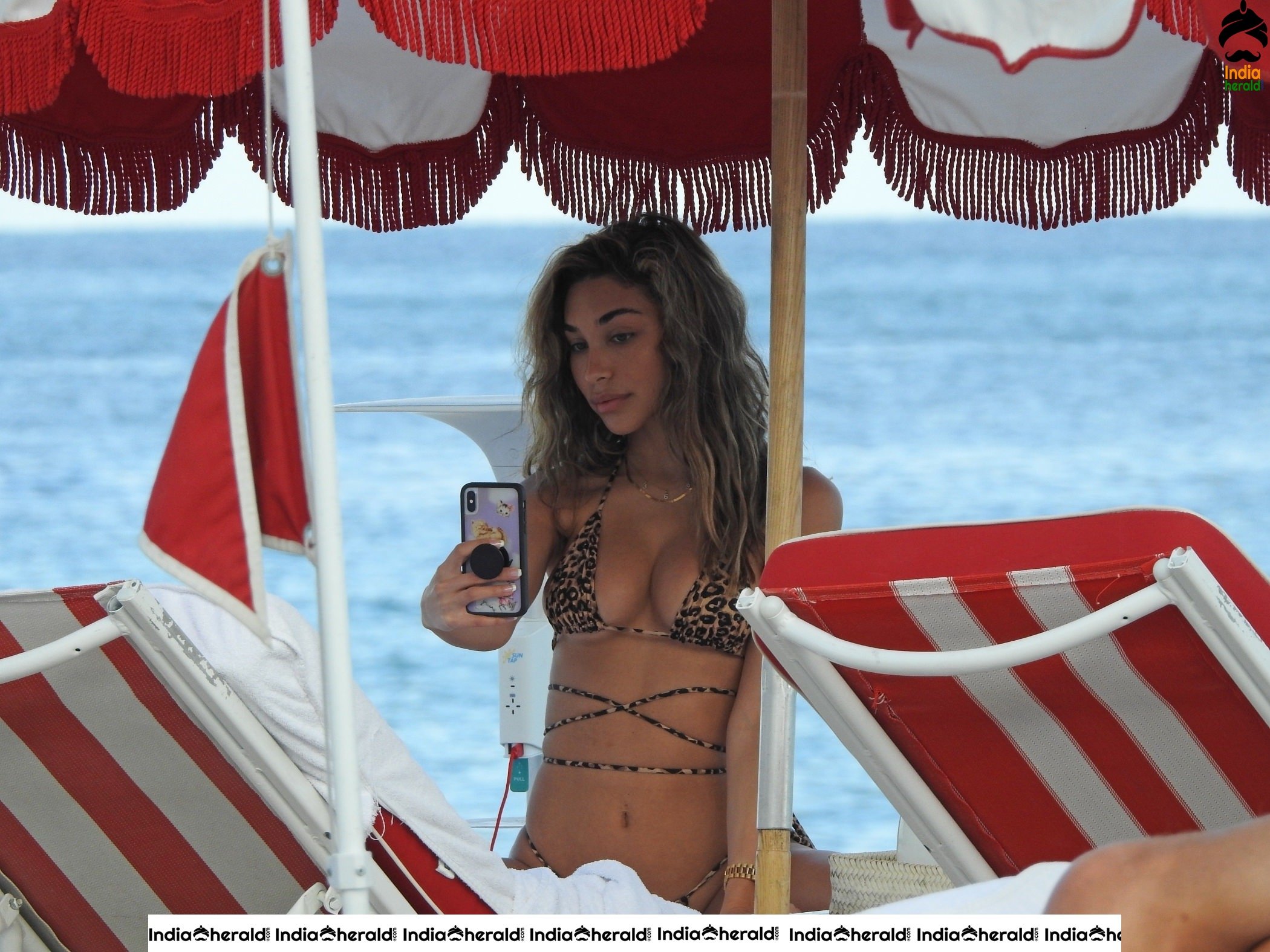 Chantel Jeffries spotted in a sexy lingerie on the beach in Miami