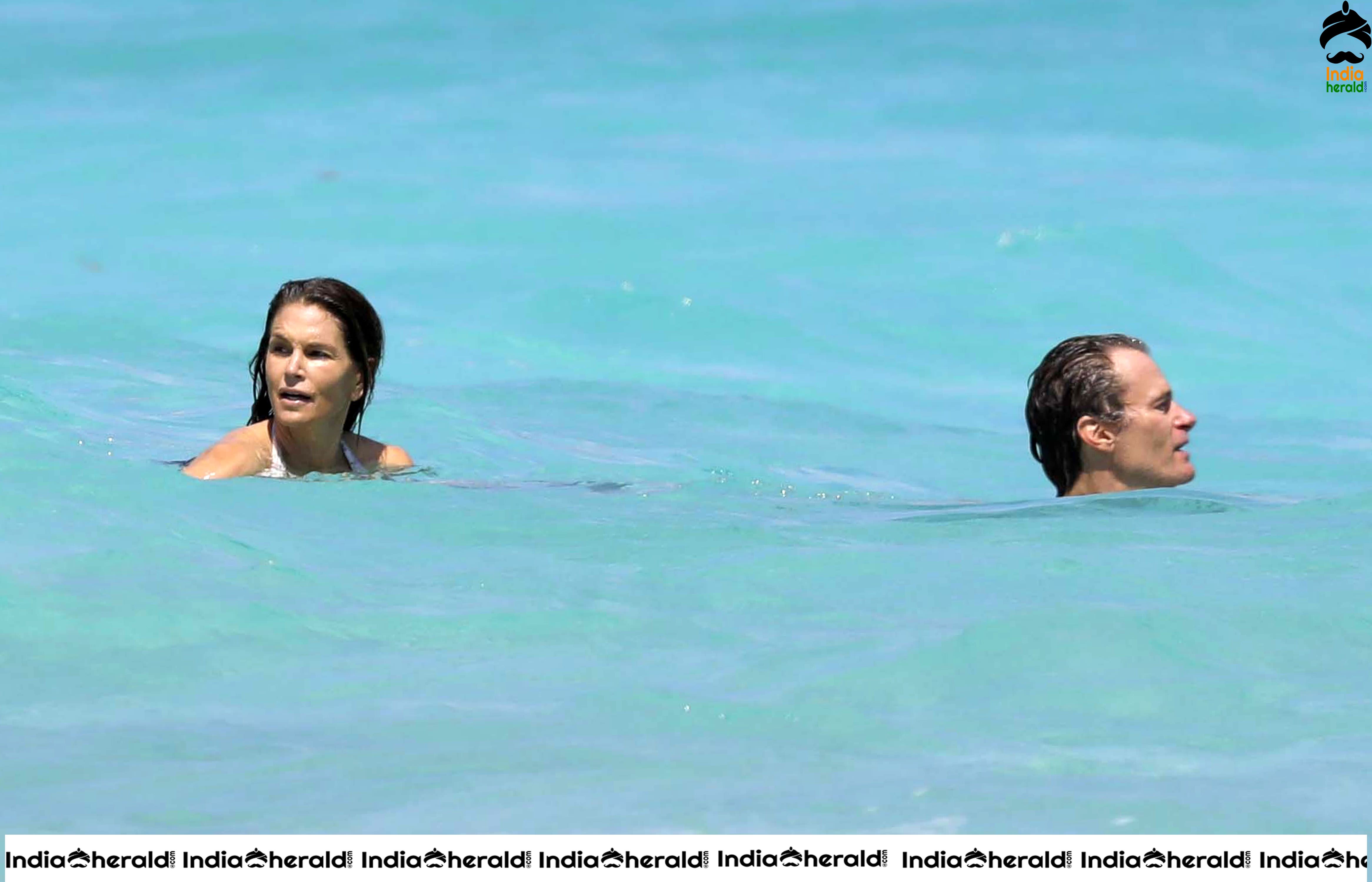 Cindy Crawford Wearing a Bikini at a Beach in St Barts Set 1