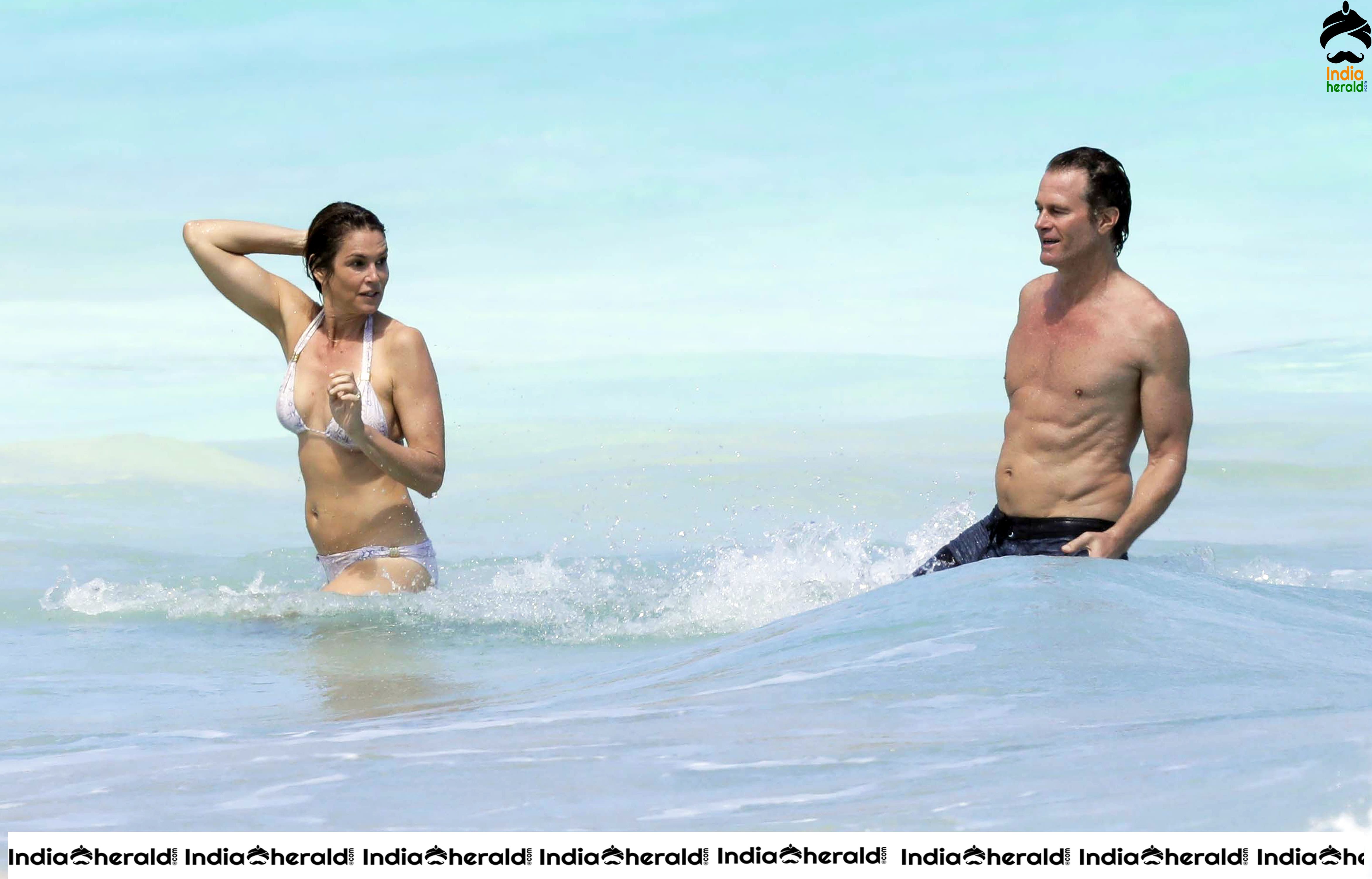 Cindy Crawford Wearing a Bikini at a Beach in St Barts Set 2