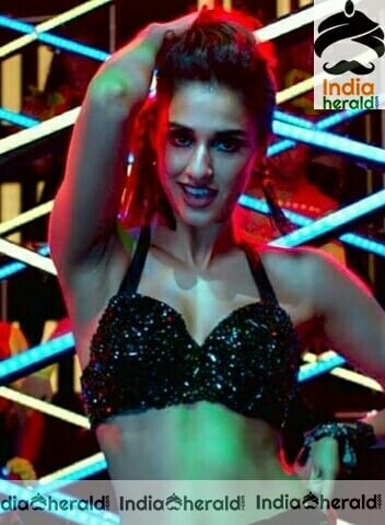 Disha Patani Hot Dance Performances Photo Stills