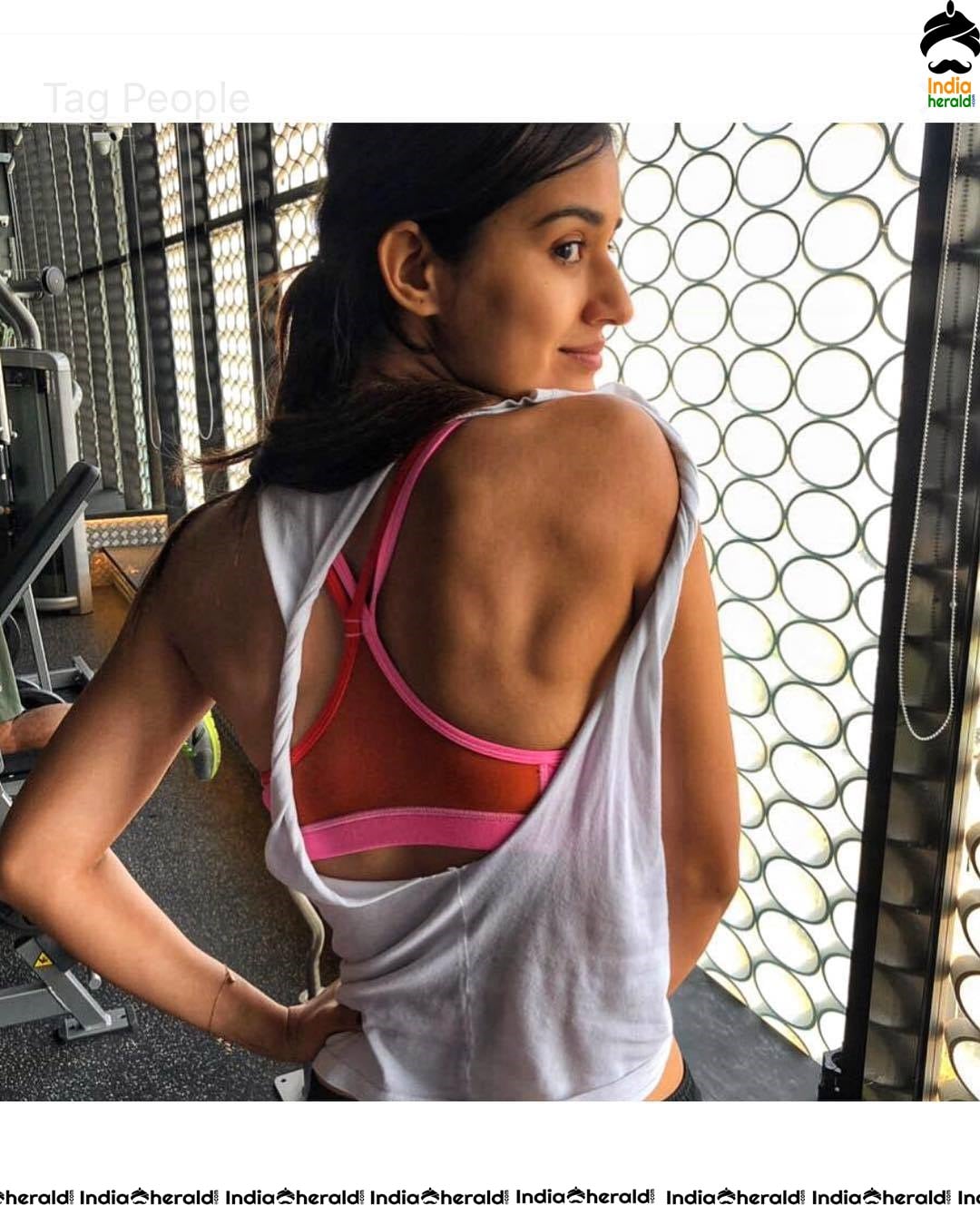 Disha Patani Hot Exposing Photos flaunting her Body Assets