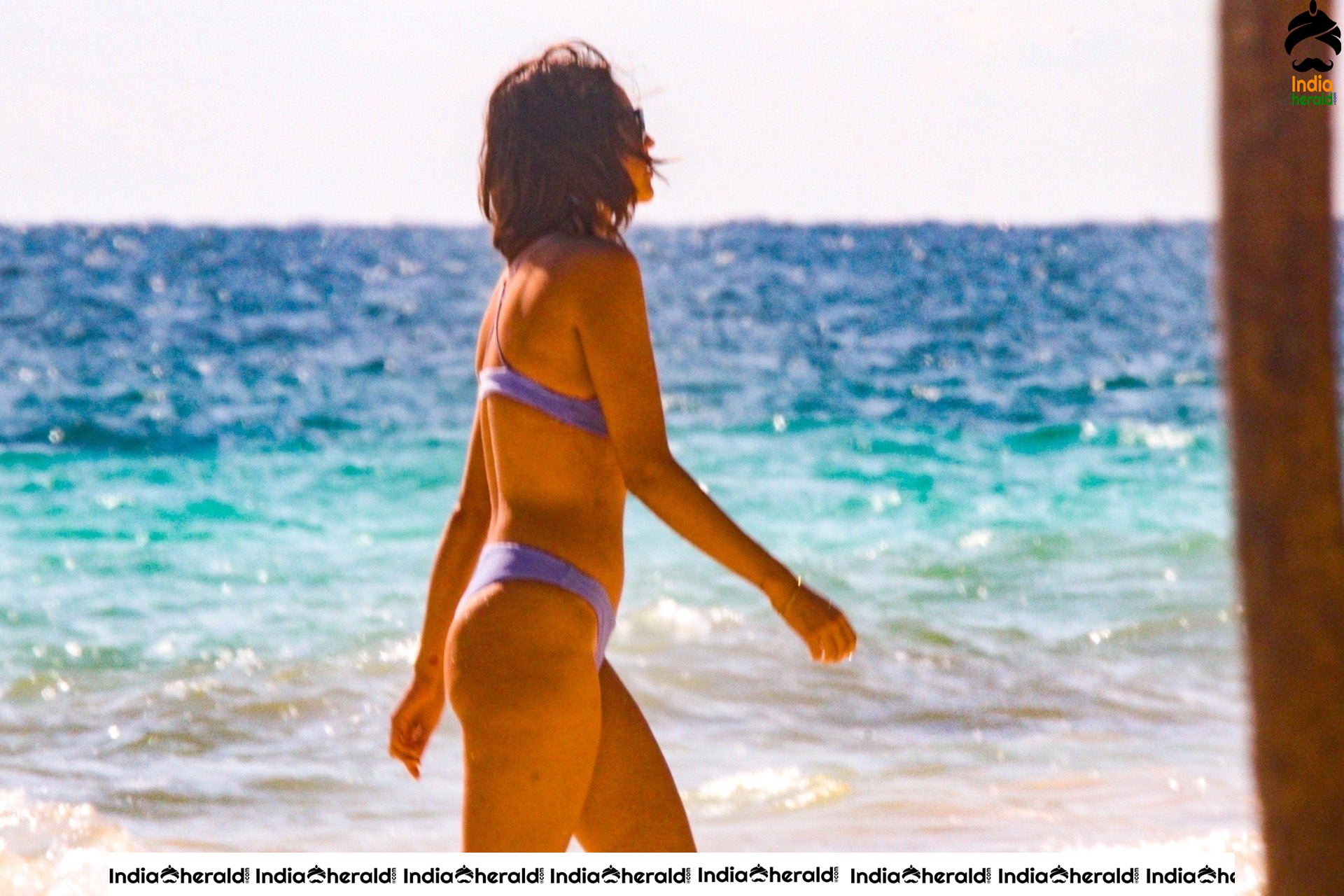 Eiza Gonzalez Enjoying with her Boyfriend in Bikini